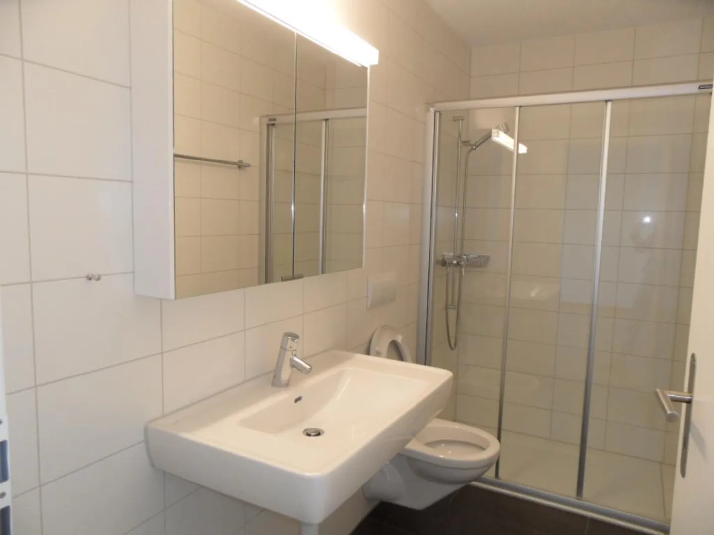 2-room apartment with large balcony - Photo 5 of 6