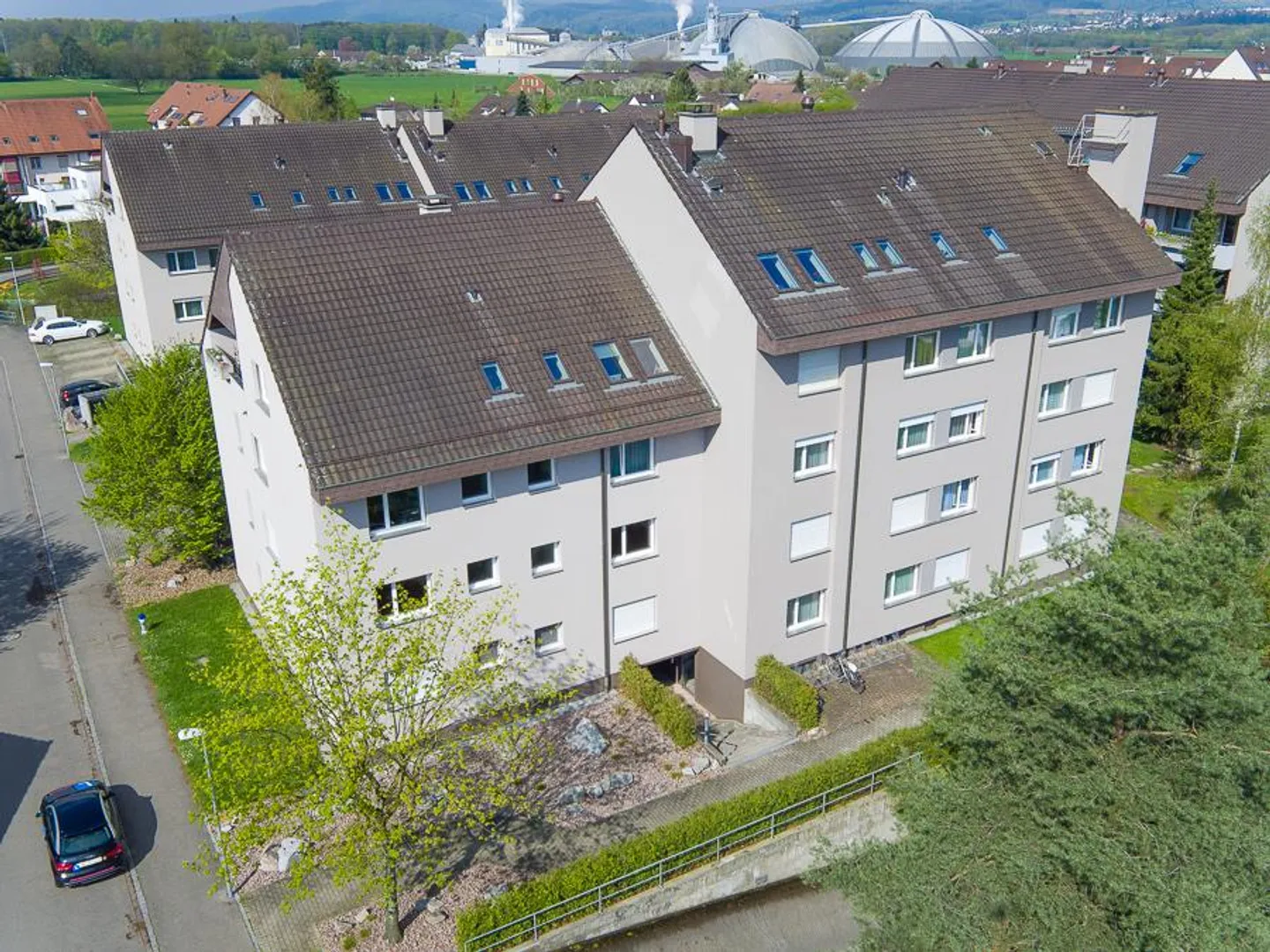 Helle, grossflächige Wohnung mit 2 Badezimmer - Foto 1 von 8