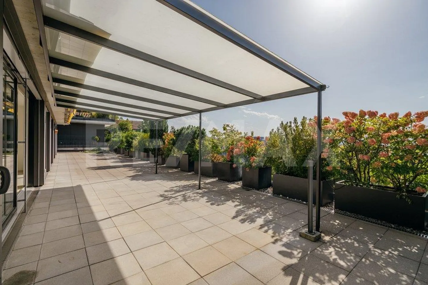 Moderne Terrassenwohnung mit Aussicht - Foto 11 von 13