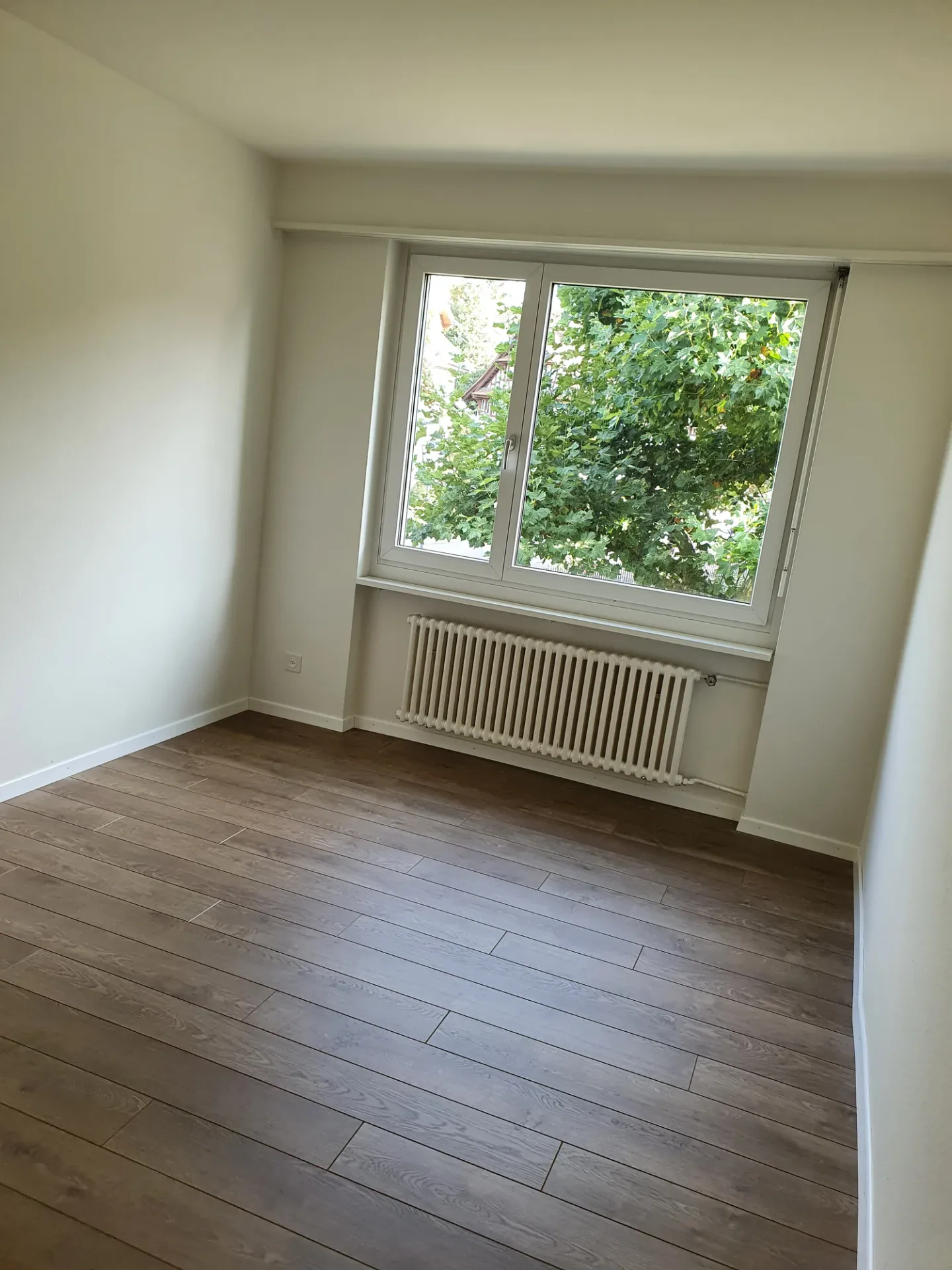 Appartamento moderno e mediterraneo con 3 camere nel cuore di Birmensdorf ZH - Foto 2 di 7