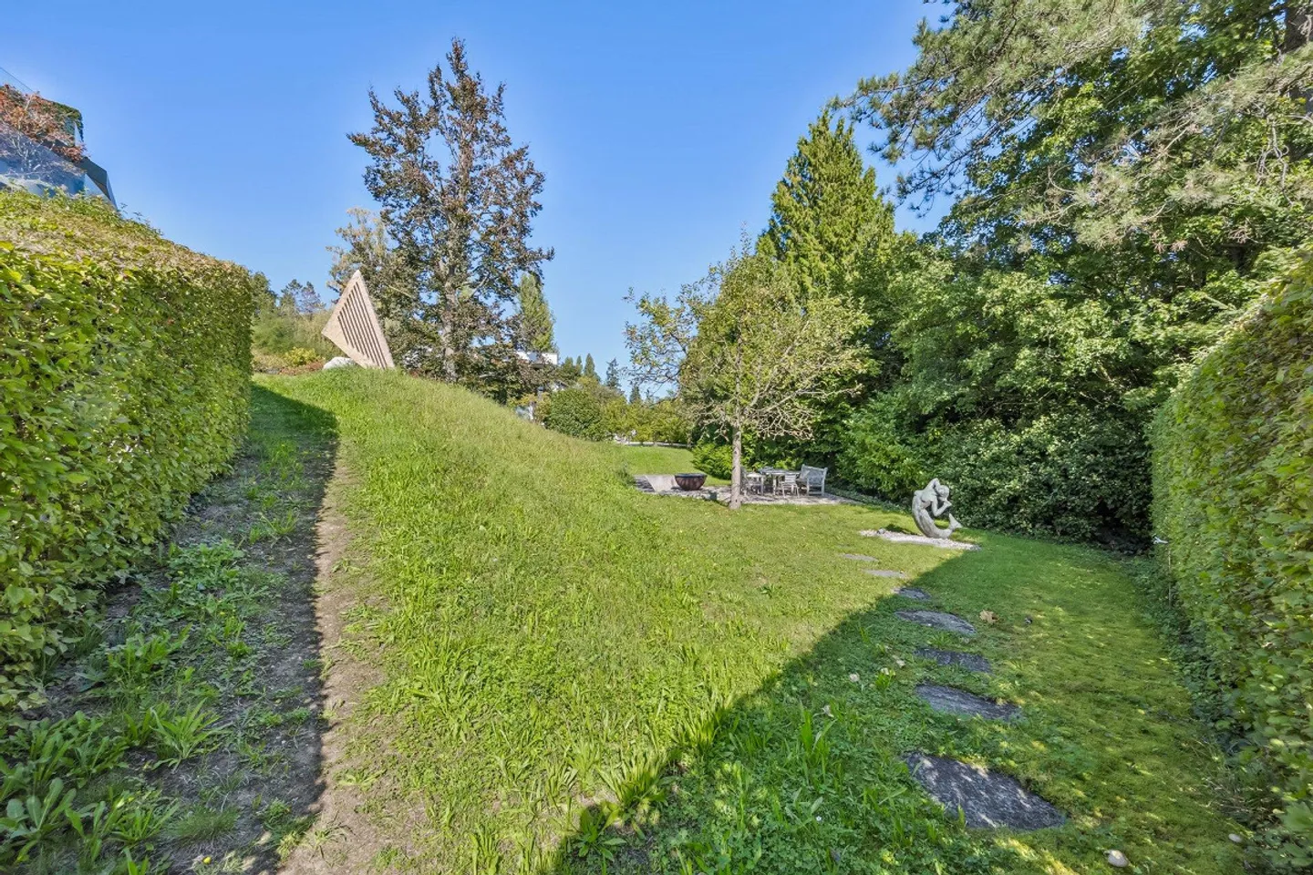 Modern Garden Apartment in Bottmingen - Photo 13 of 15