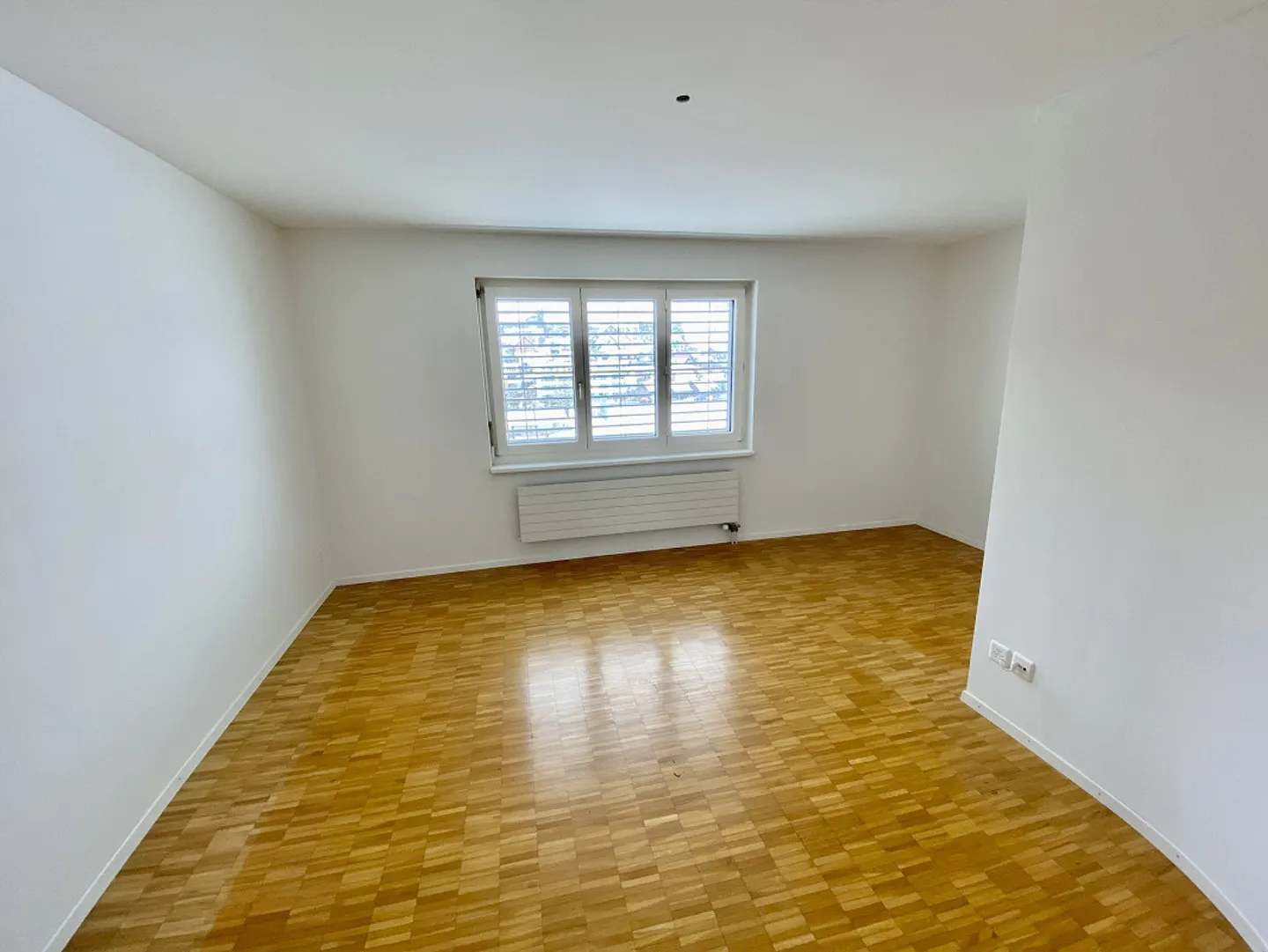 Appartement spacieux de 3,5 pièces avec vue sur la verdure - Photo 5 sur 14