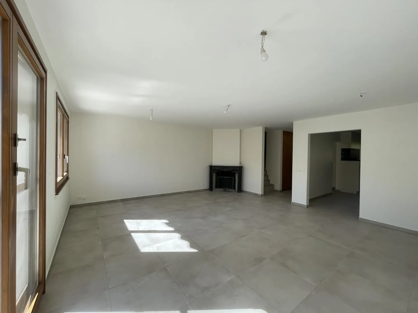 FRIBOURG - Renovated 4.5 room house - Photo 5 of 12