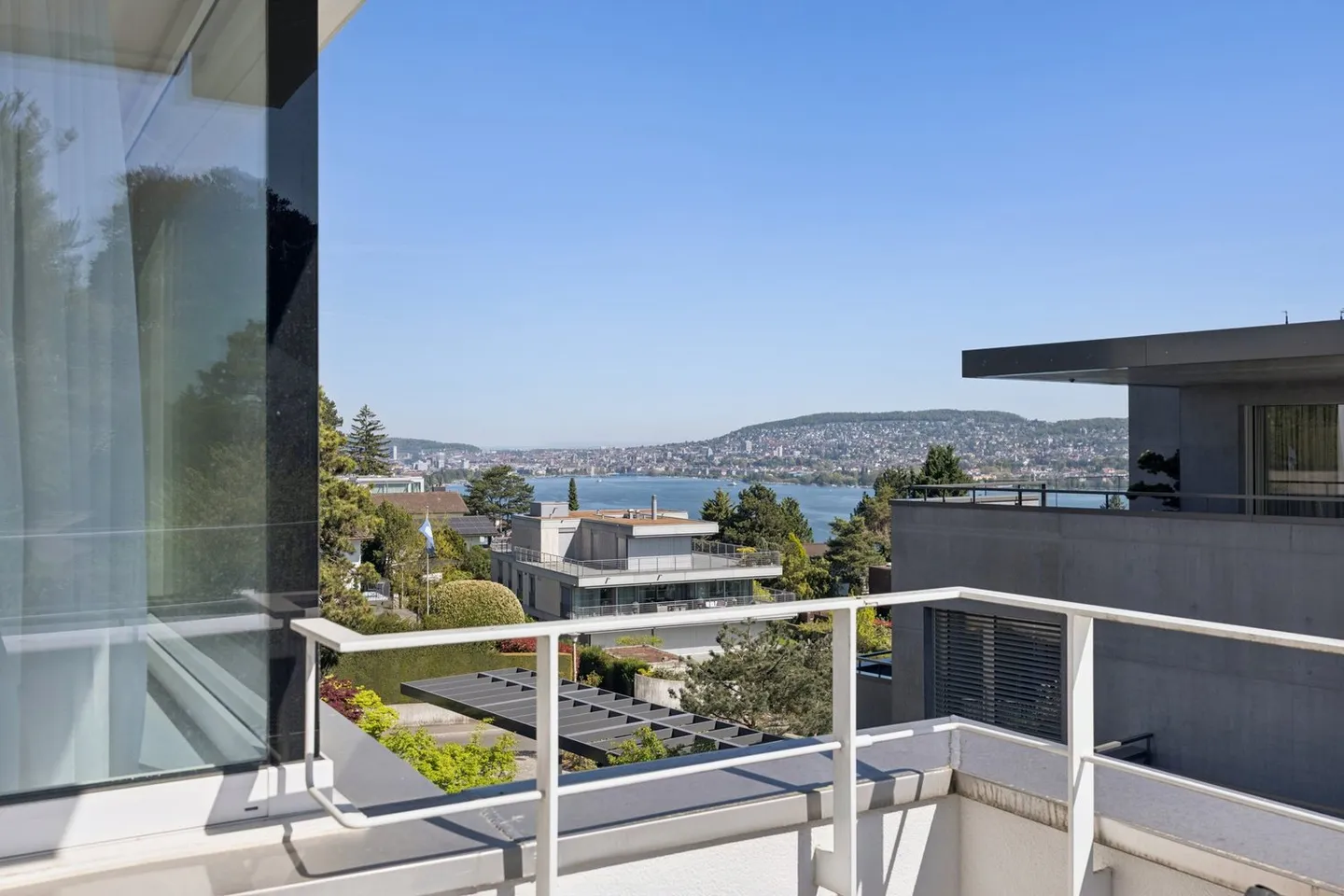 Appartement exclusif avec vue sur le lac - Photo 3 sur 10