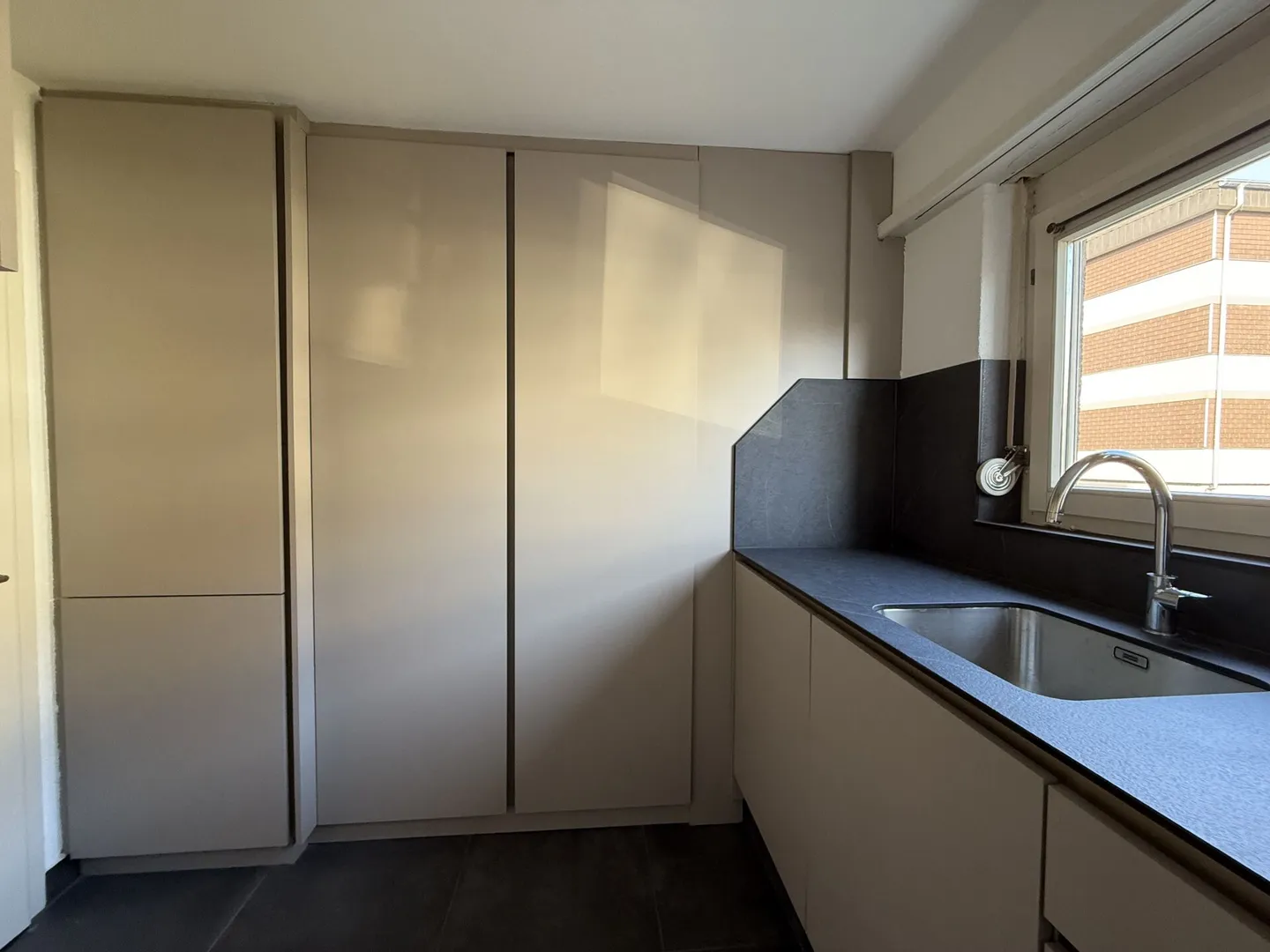 Appartamento 3.5 camere ben curato con balcone - Foto 3 di 9