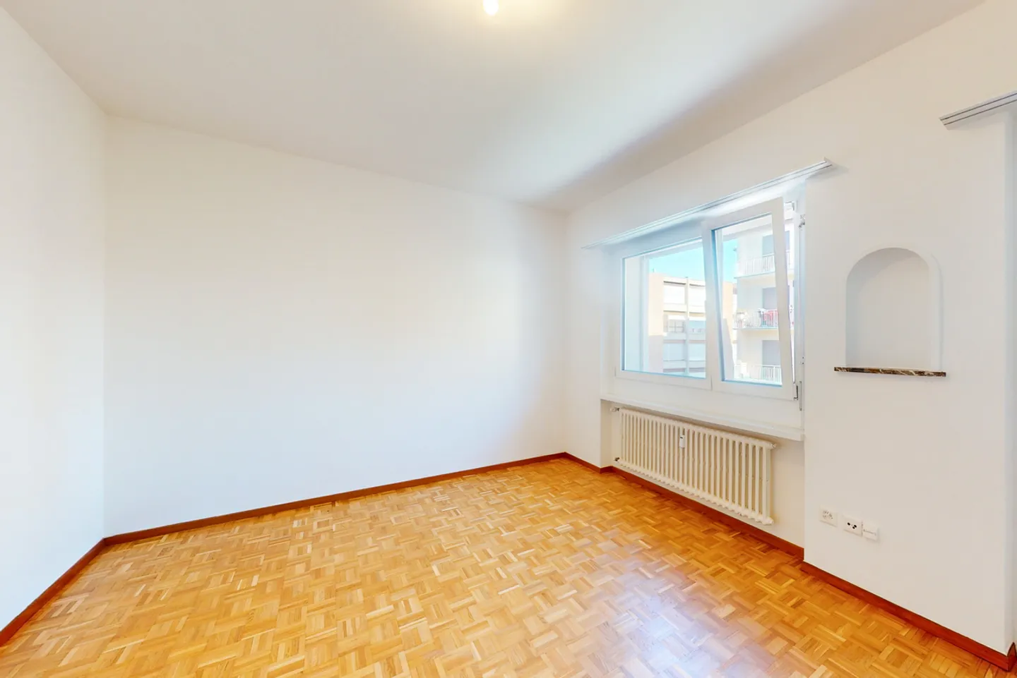 Retrait en deux étapes des services et des transports publics - Photo 3 sur 9