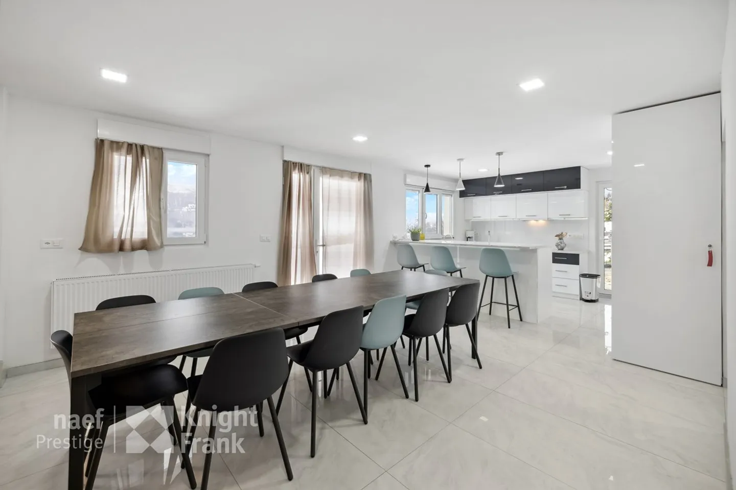 Villa Éblouissante avec Vue Panoramique - Photo 4 sur 13