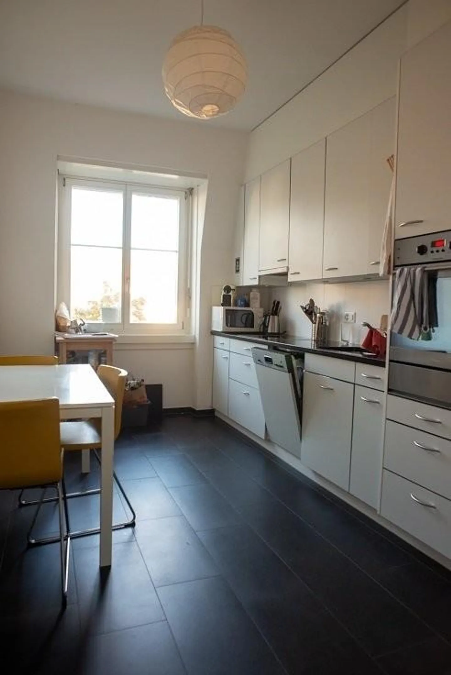 Belle vieille appartement avec vue - Photo 4 sur 10