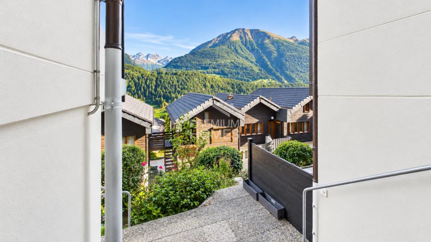 Charming Chalet with Panoramic Views - Photo 13 of 13