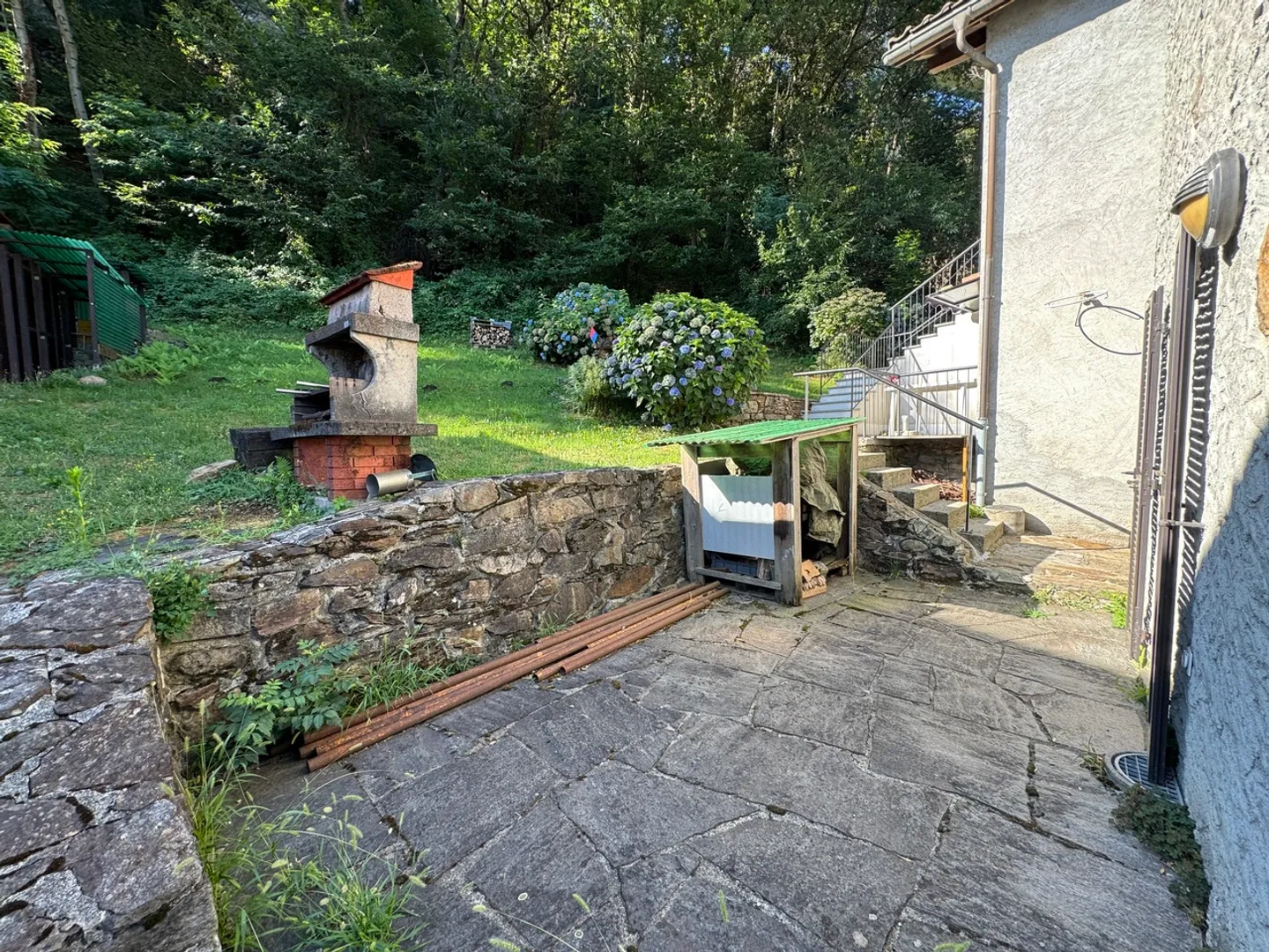 Charming Detached House in Cadenazzo - Photo 2 of 11