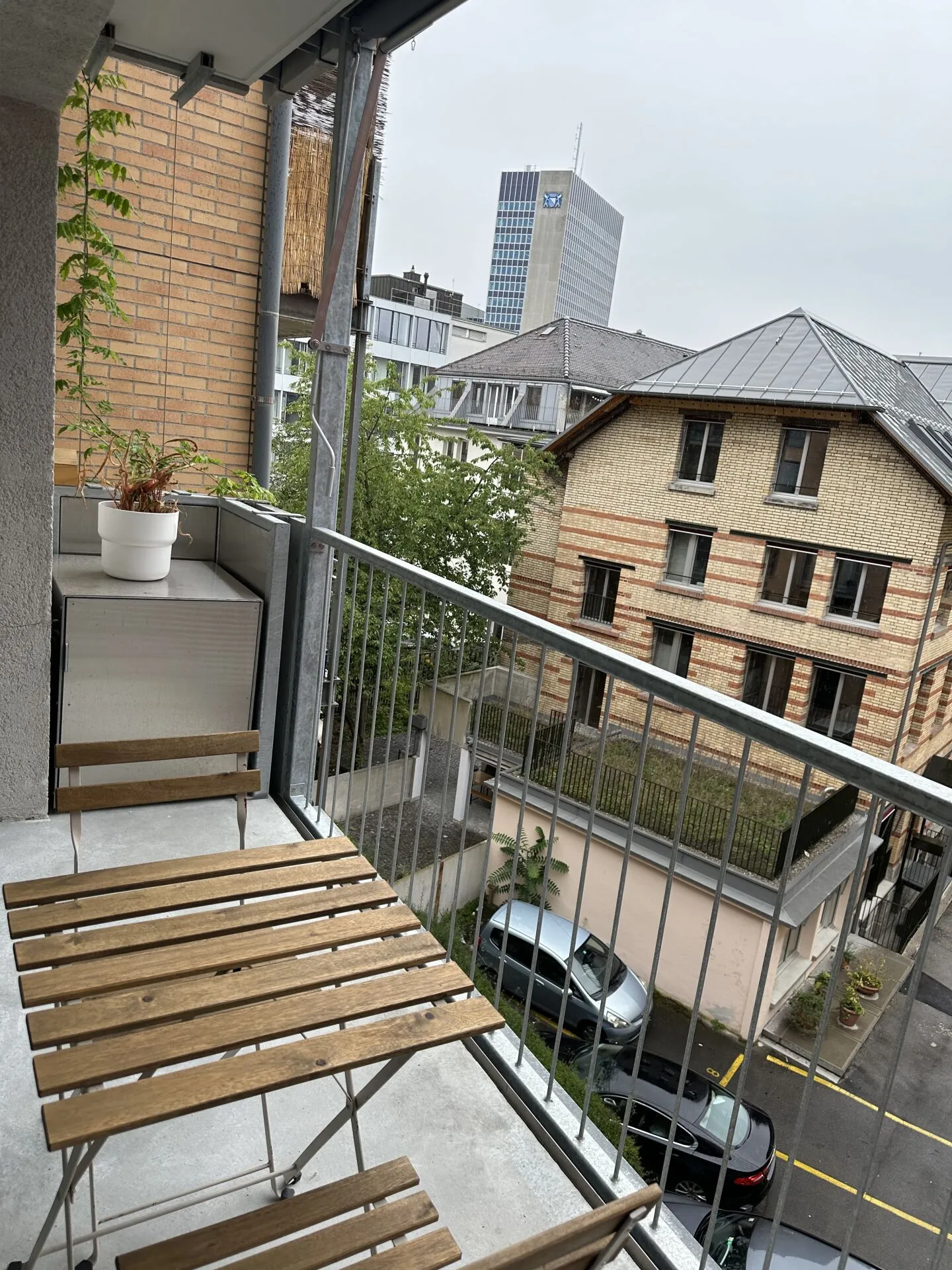Unique Apartment near Wiedikon Station - Photo 12 of 14