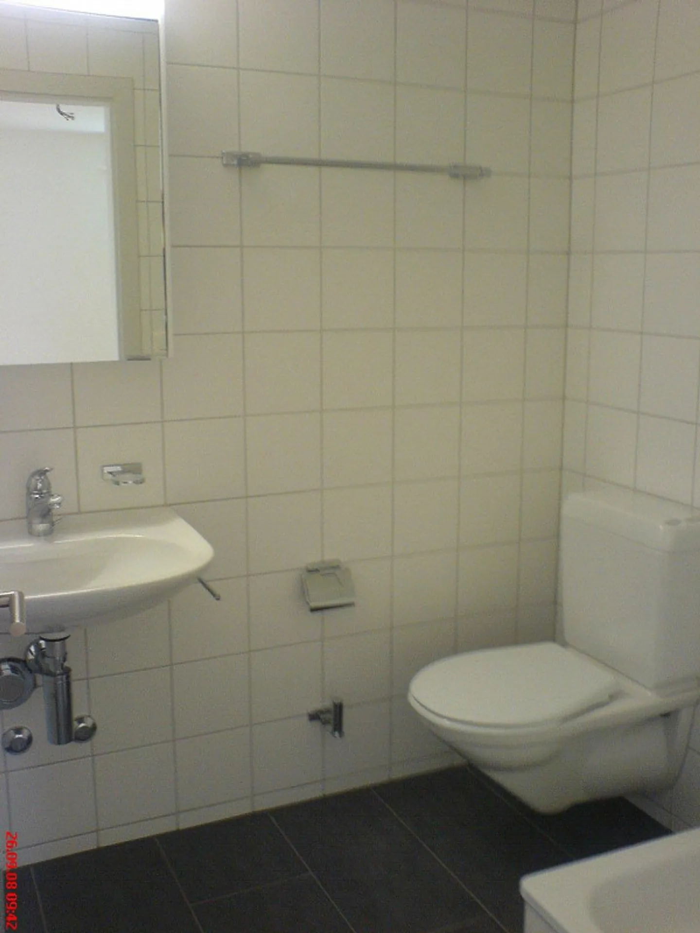 Petit mais bien - Appartement 1 pièce proche du centre - Photo 3 sur 4