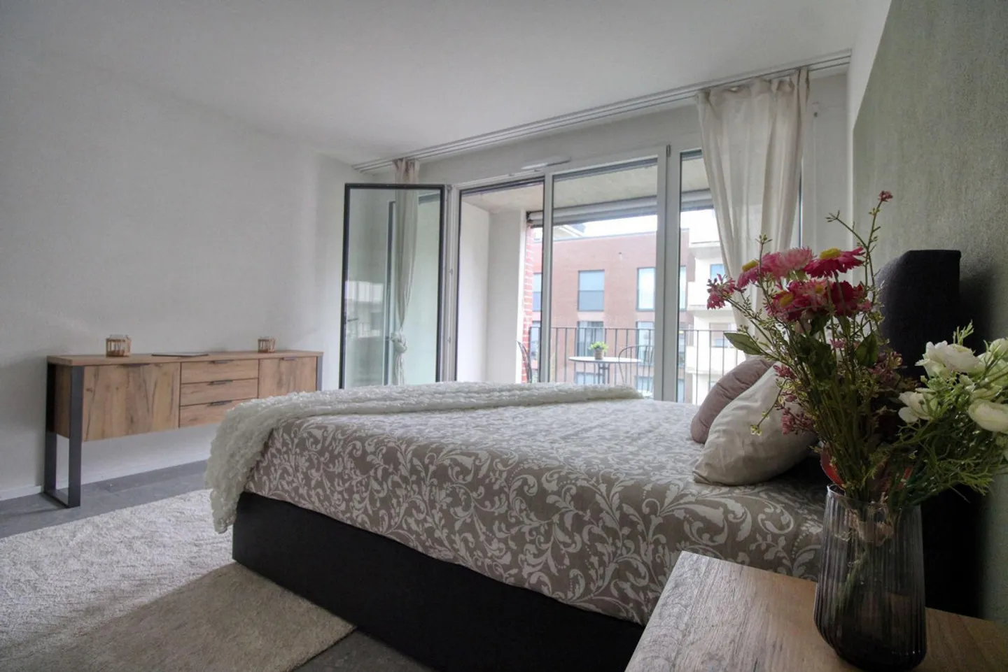 Ampio appartamento in coliving a Crissier con balcone privato - Foto 5 di 26