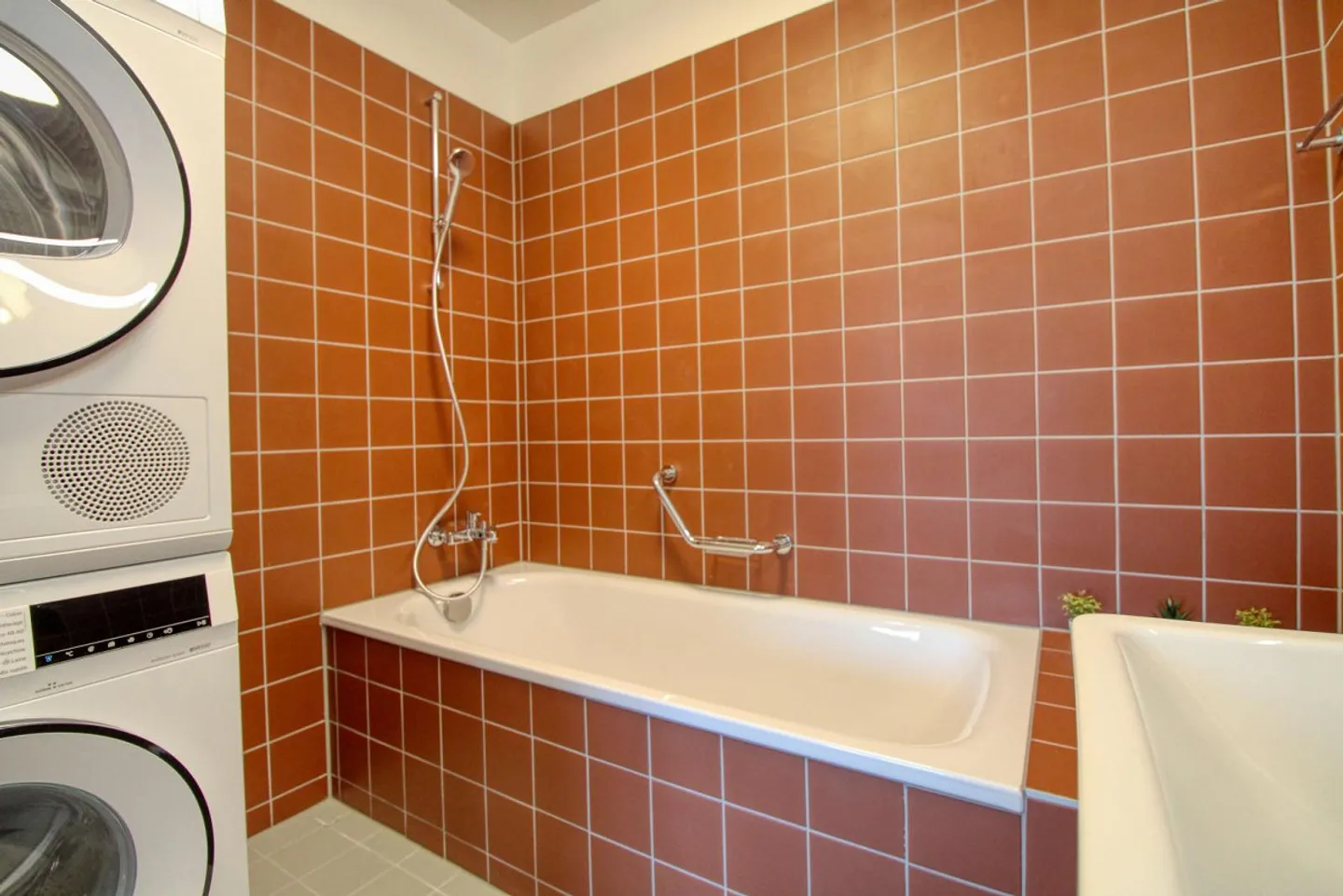 Ampio appartamento in coliving a Crissier con balcone privato - Foto 16 di 26