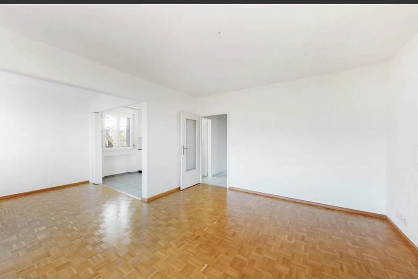 Cozy Living - Photo 2 of 6