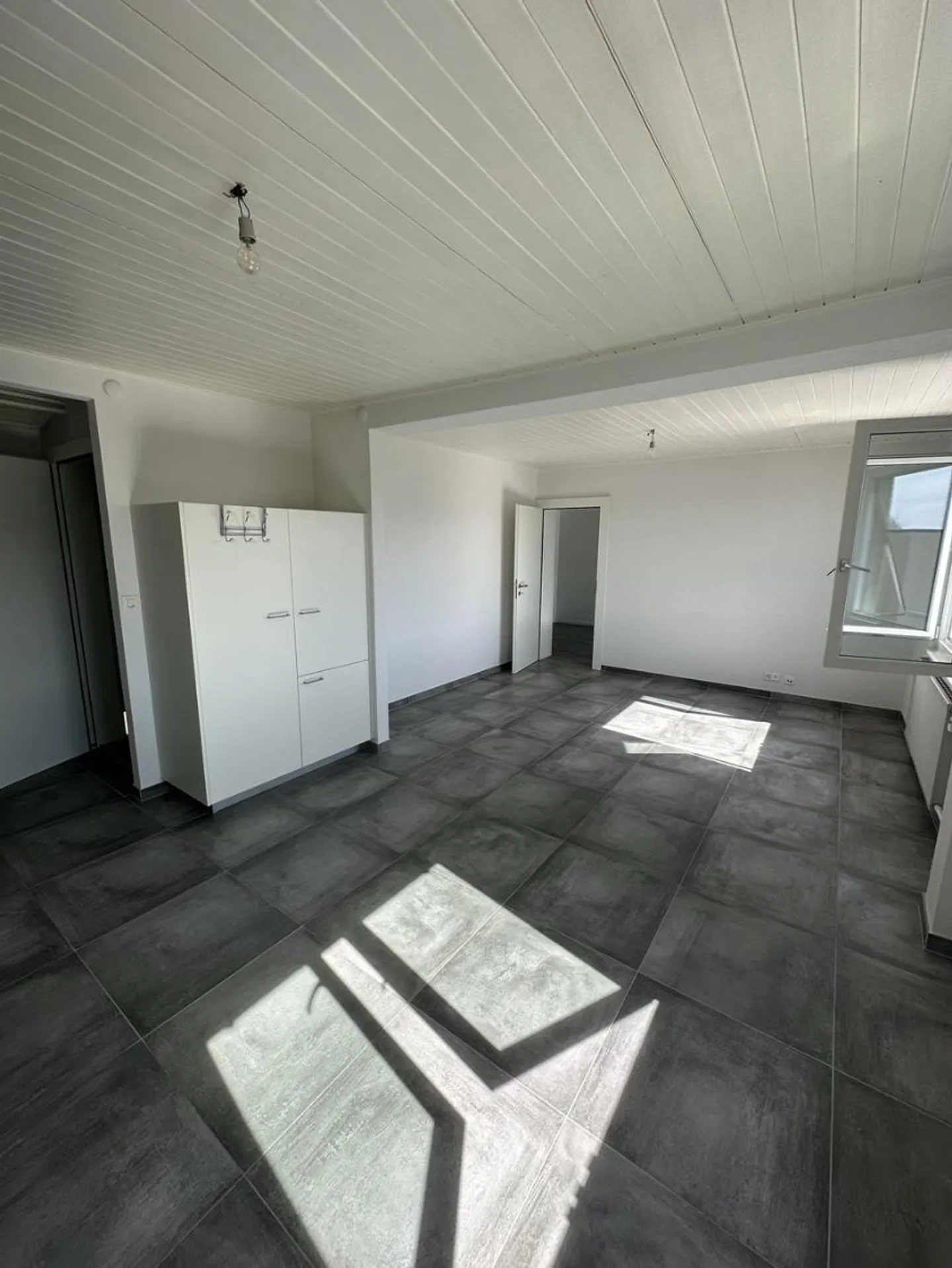 Le Landeron For sale 3.5 room attic Only for investors - Photo 6 of 8