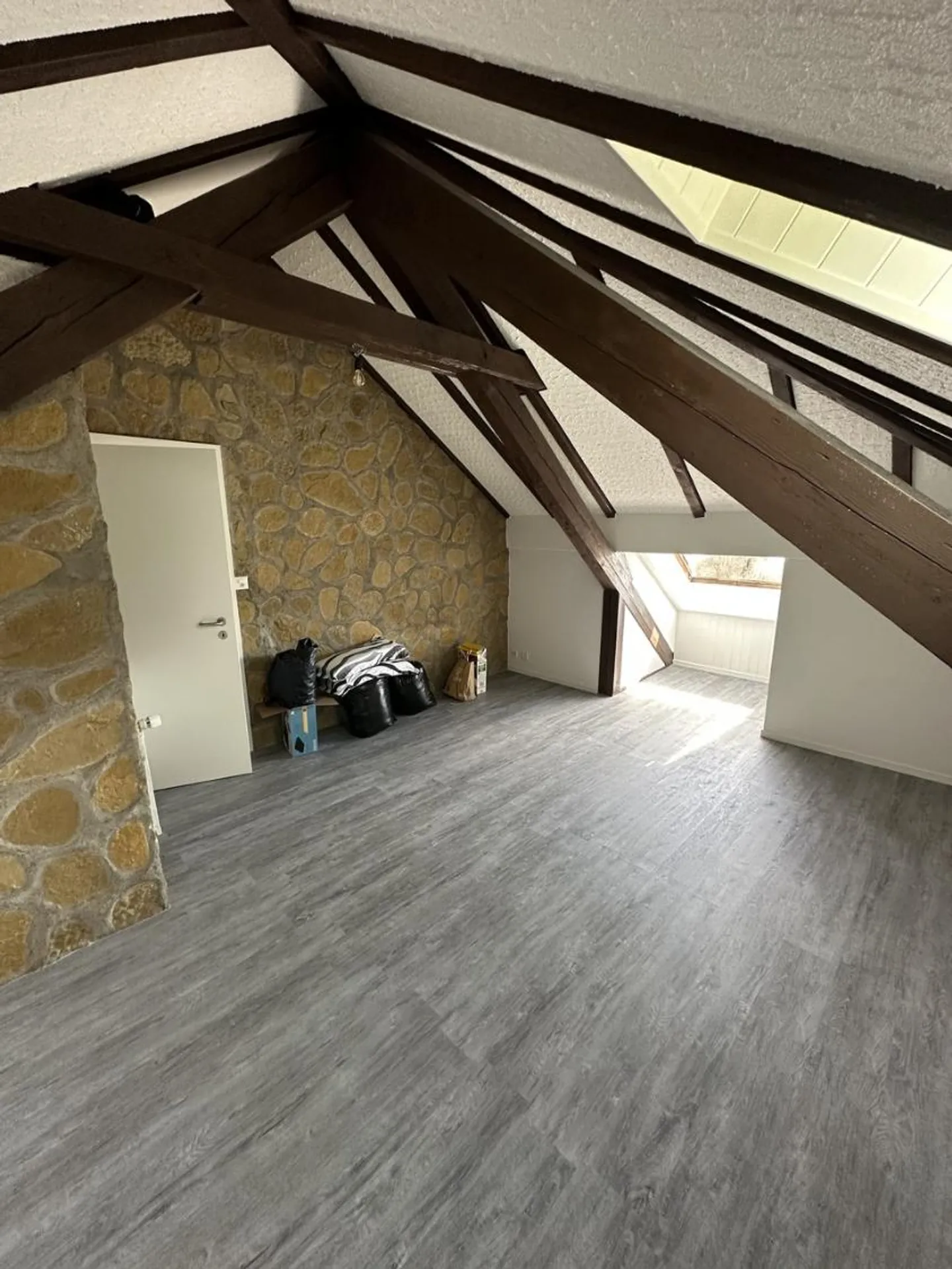Le Landeron For sale 3.5 room attic Only for investors - Photo 7 of 8