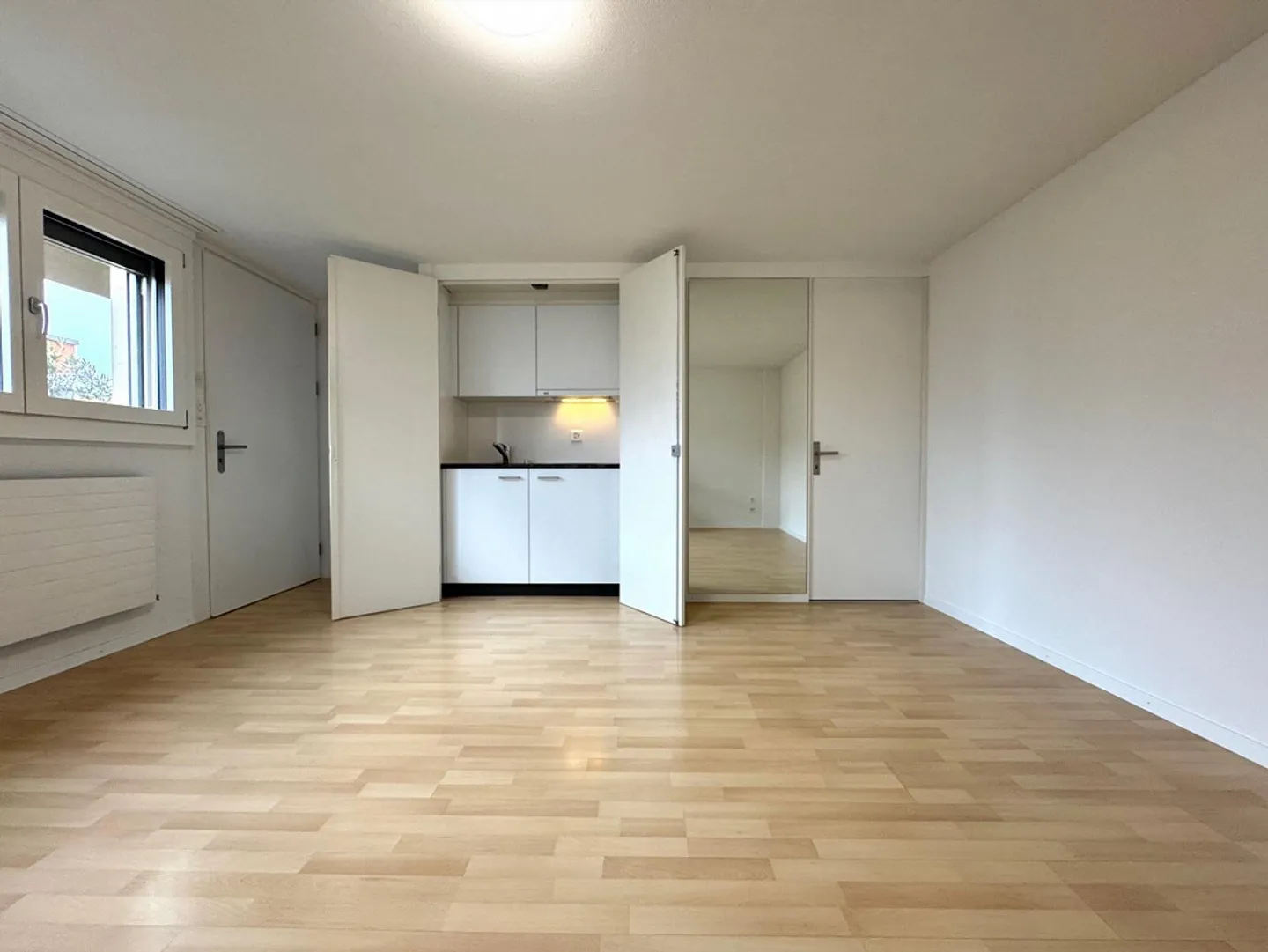 1-room apartment | Studio | Near the lake | available mid-July 26 - Photo 5 of 7