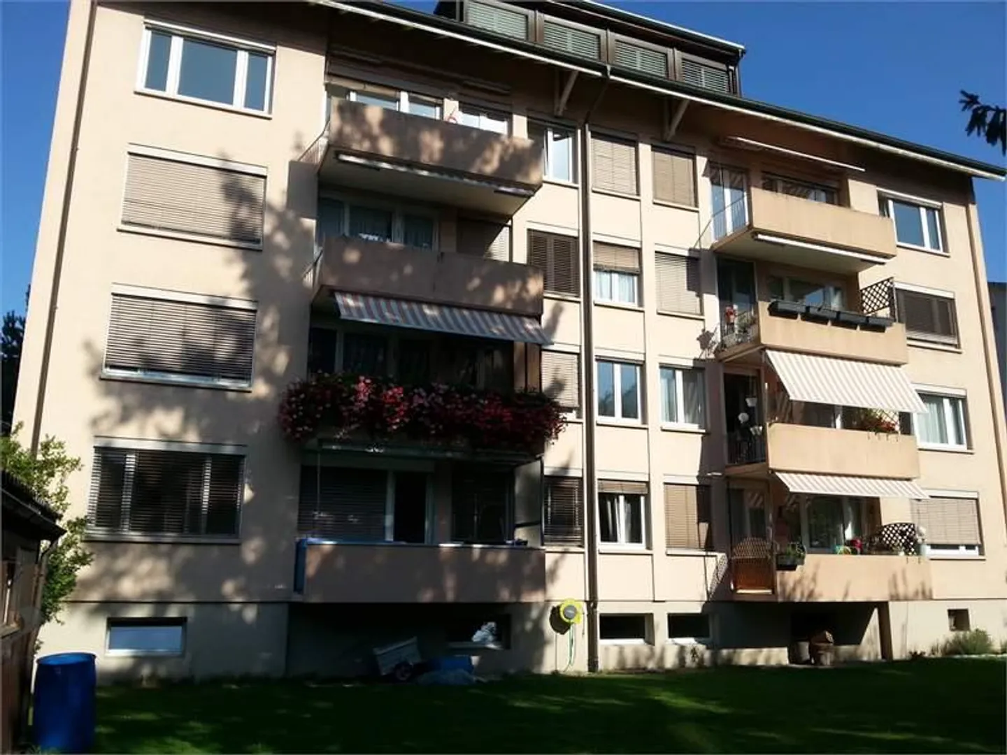 Freshly renovated 3 1/2 apartment in a quiet and central location - Photo 11 of 11