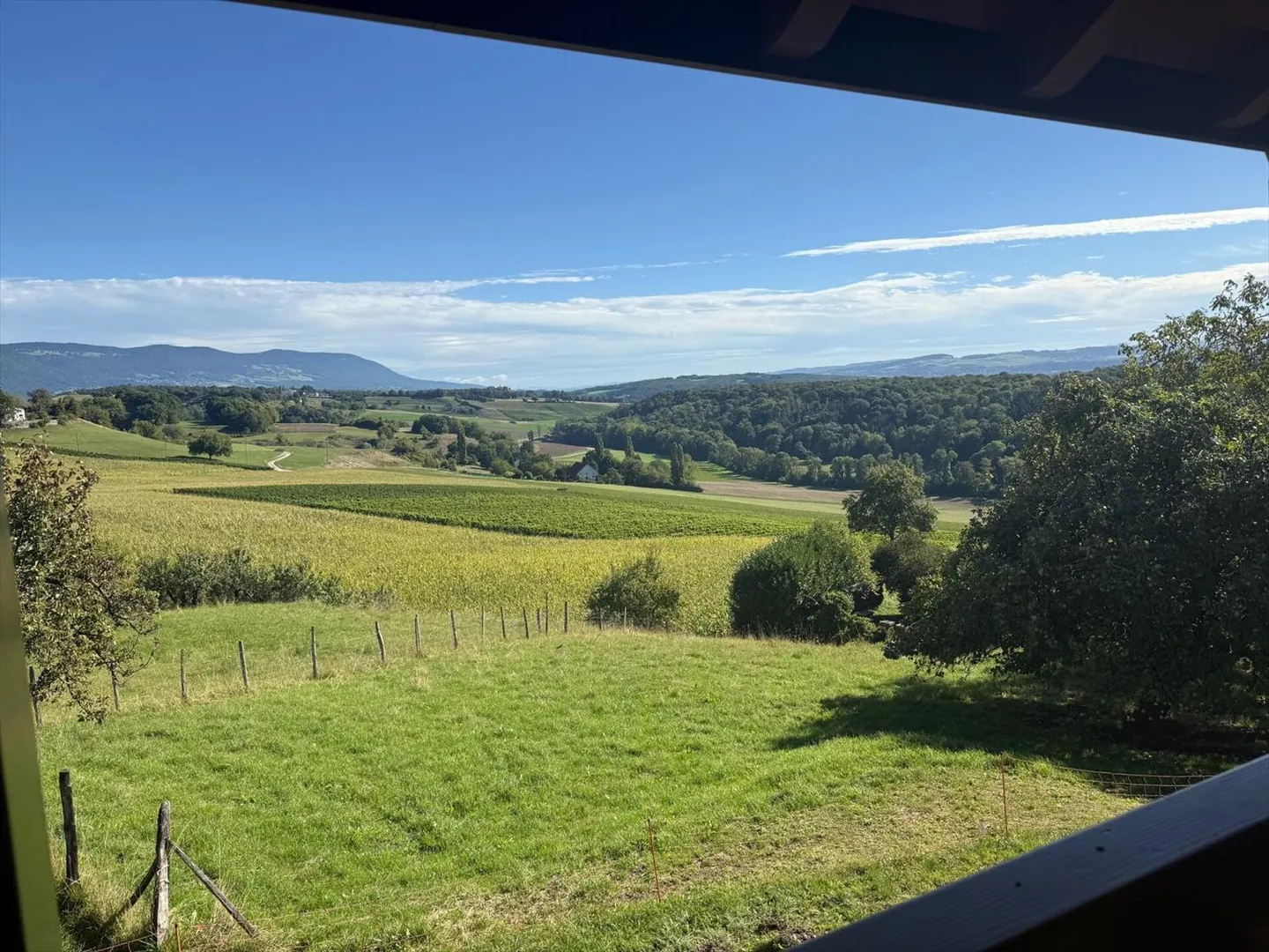 Villa-chalet a 6 minuti da Orbe - Foto 1 di 12