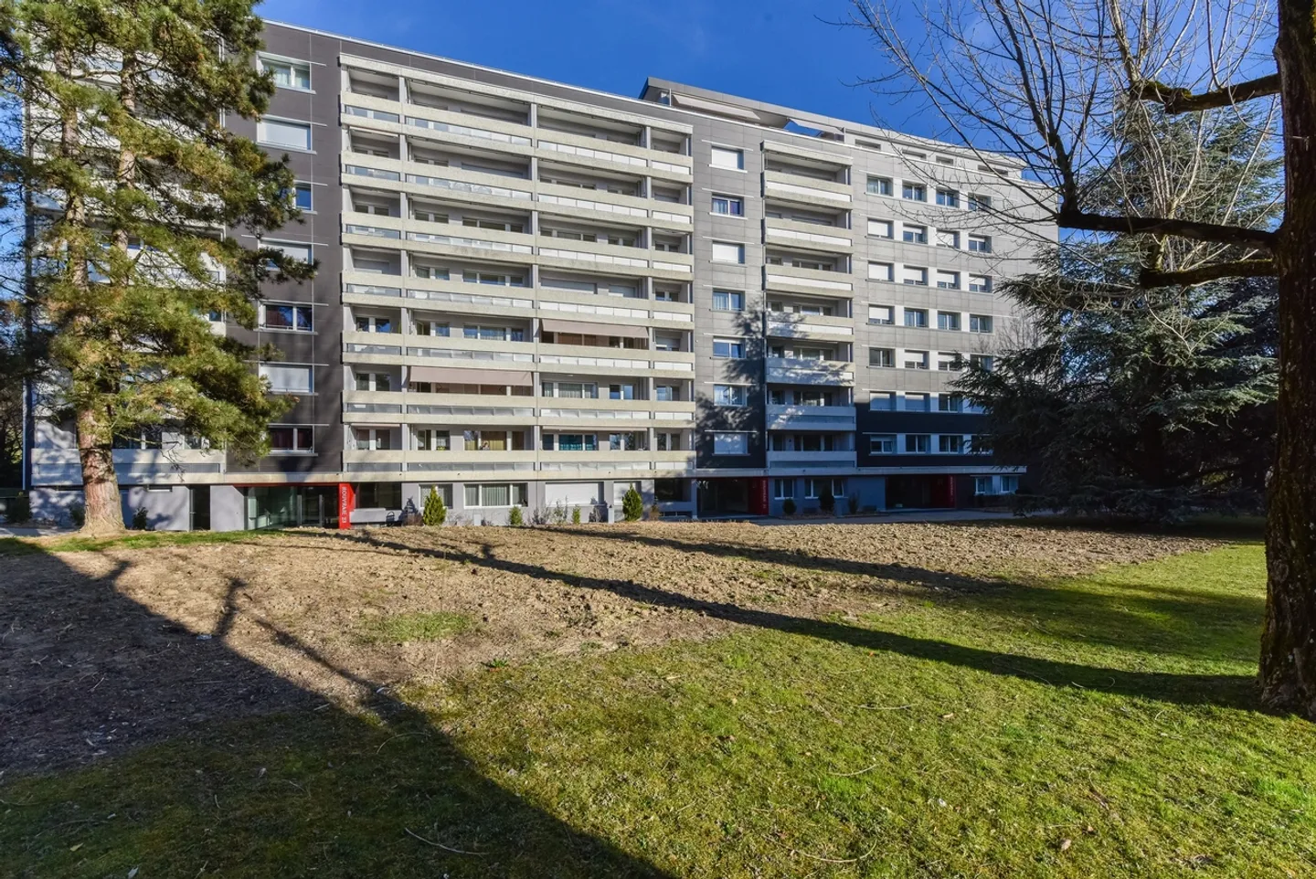 Appartement spacieux dans un quartier verdoyant - Photo 1 sur 1