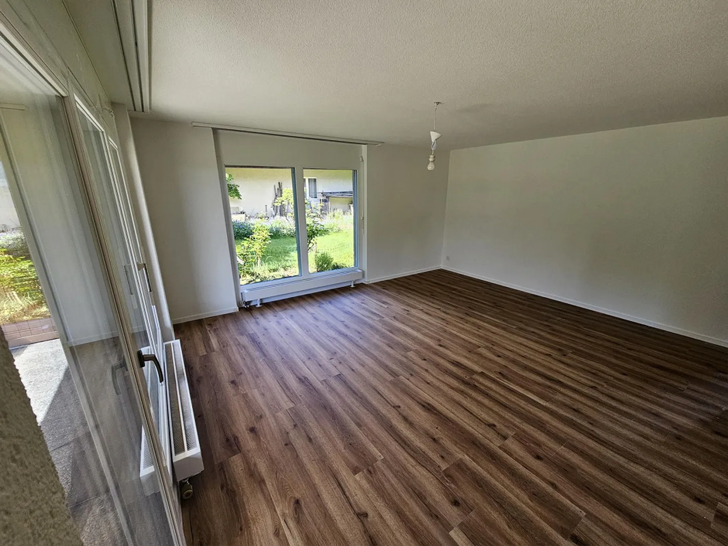 Renoviertes Familienhaus mit Garten - Foto 4 von 20