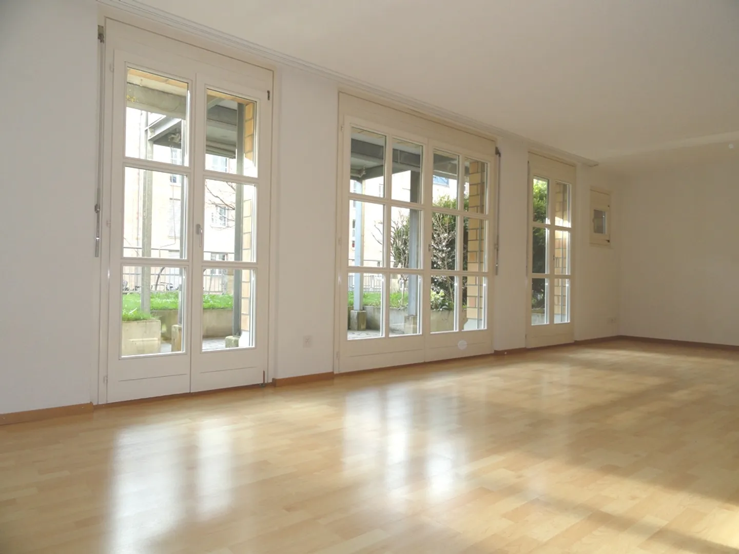 Siedlung mit Familiensinn wartet auf Sie! - Foto 2 von 6