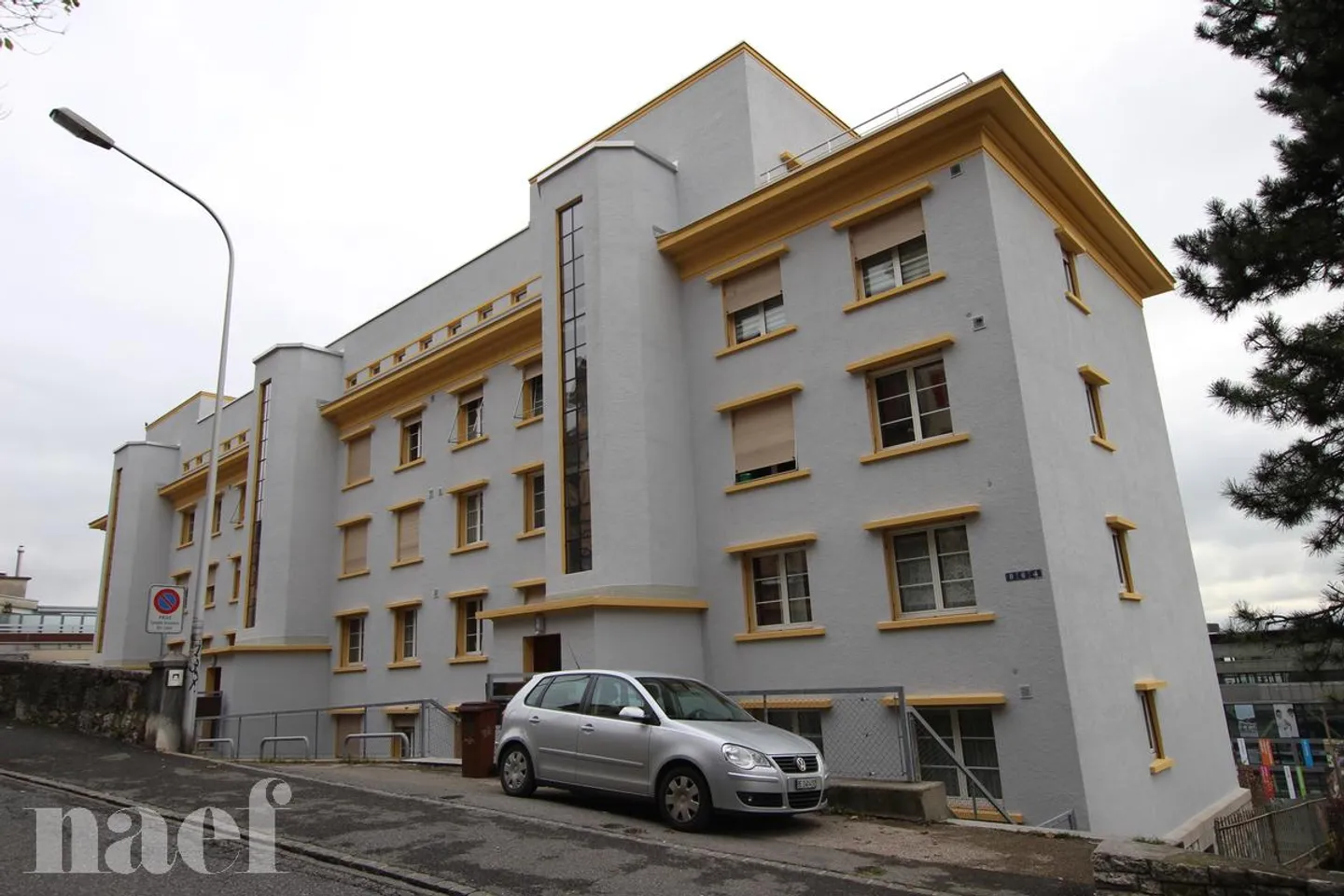 Completely renovated apartment, just steps from the train station - Photo 1 of 1