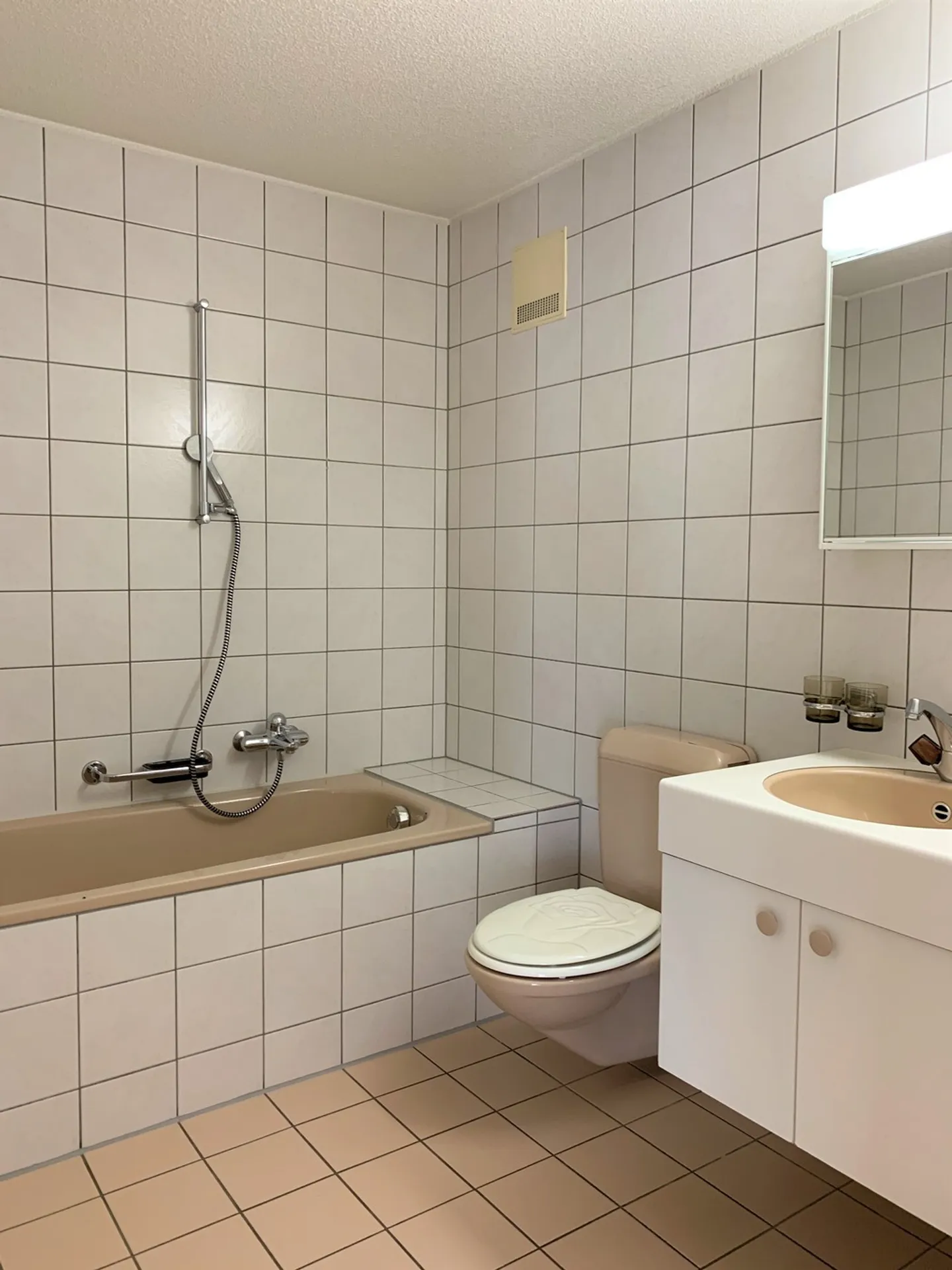 Appartement Duplex Charmant! - Photo 7 sur 8