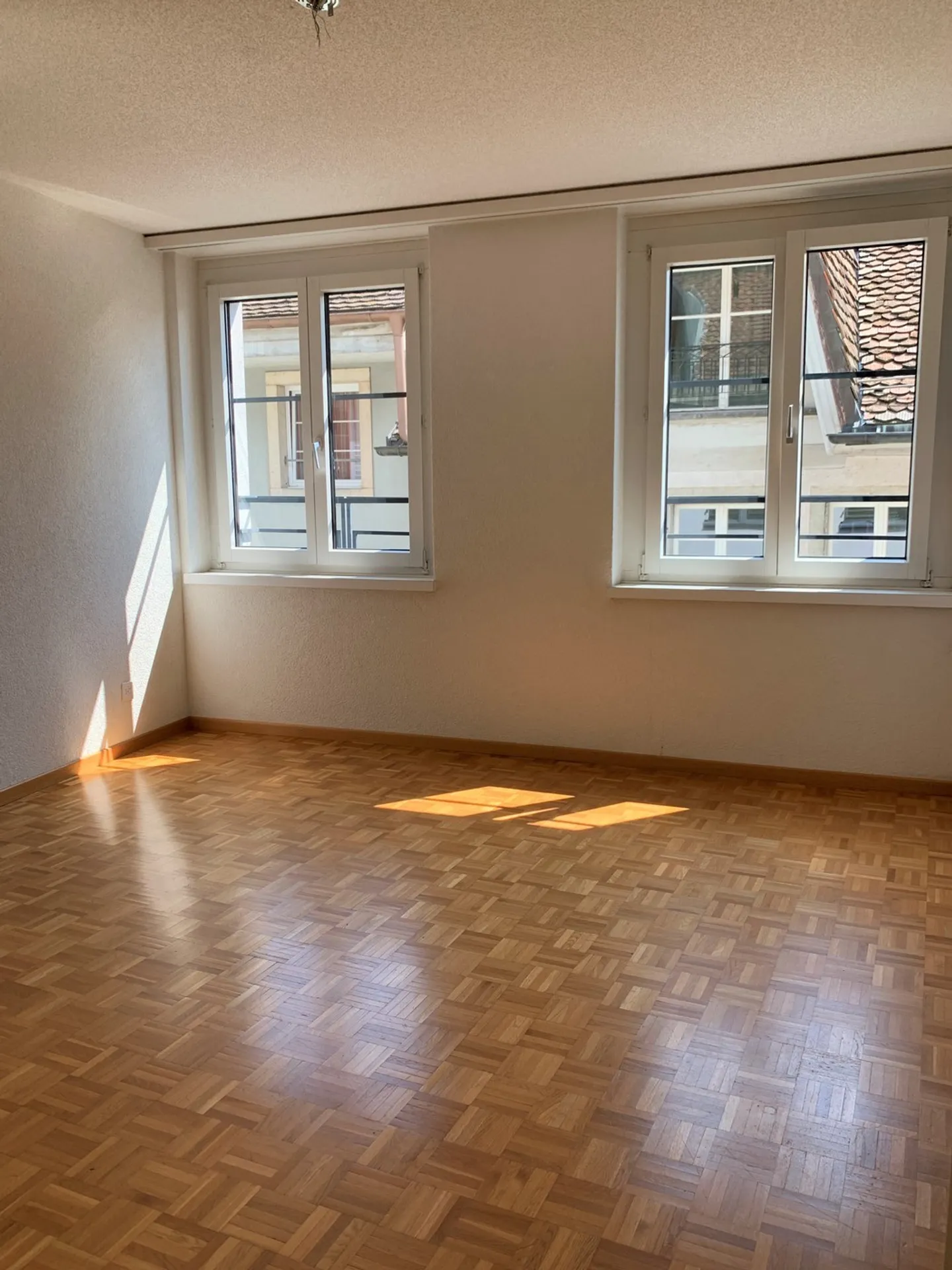 Appartement Duplex Charmant! - Photo 3 sur 8