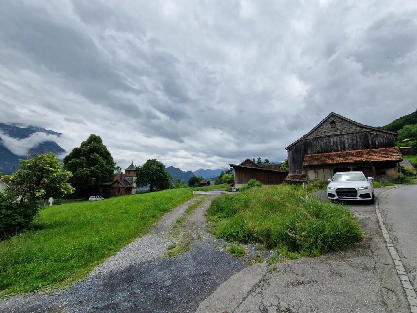 Grundstück mit verschiedenen Nutzungsmöglichkeiten - Photo 3 sur 6