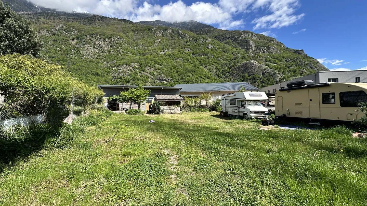 Villa avec écurie pour chevaux à Dorénaz - Foto 3 di 22