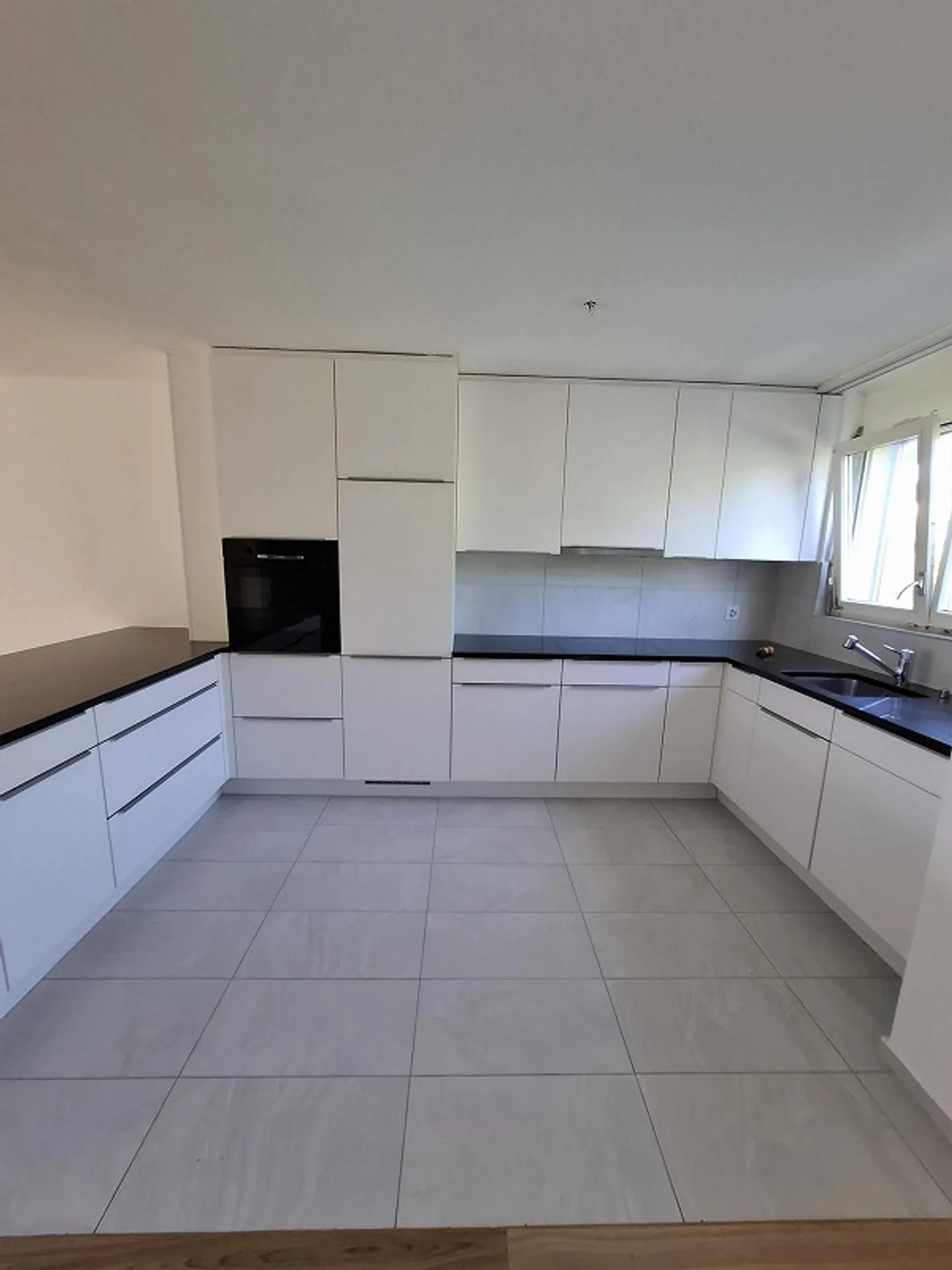Charming 5.5-room terraced house in Obfelden - Photo 2 of 21
