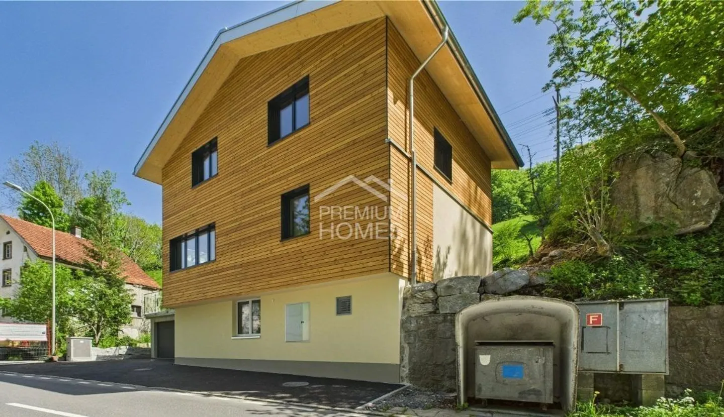 Turnkey Ready to Move In Top Quality at a Good Price - Photo 5 of 13