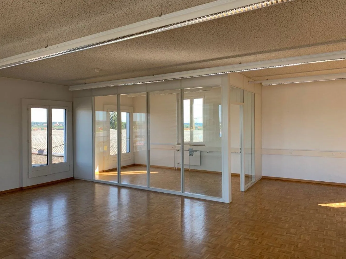 Helle Büro- / Praxis- oder Vereinsräume zu vermieten - Foto 5 di 9