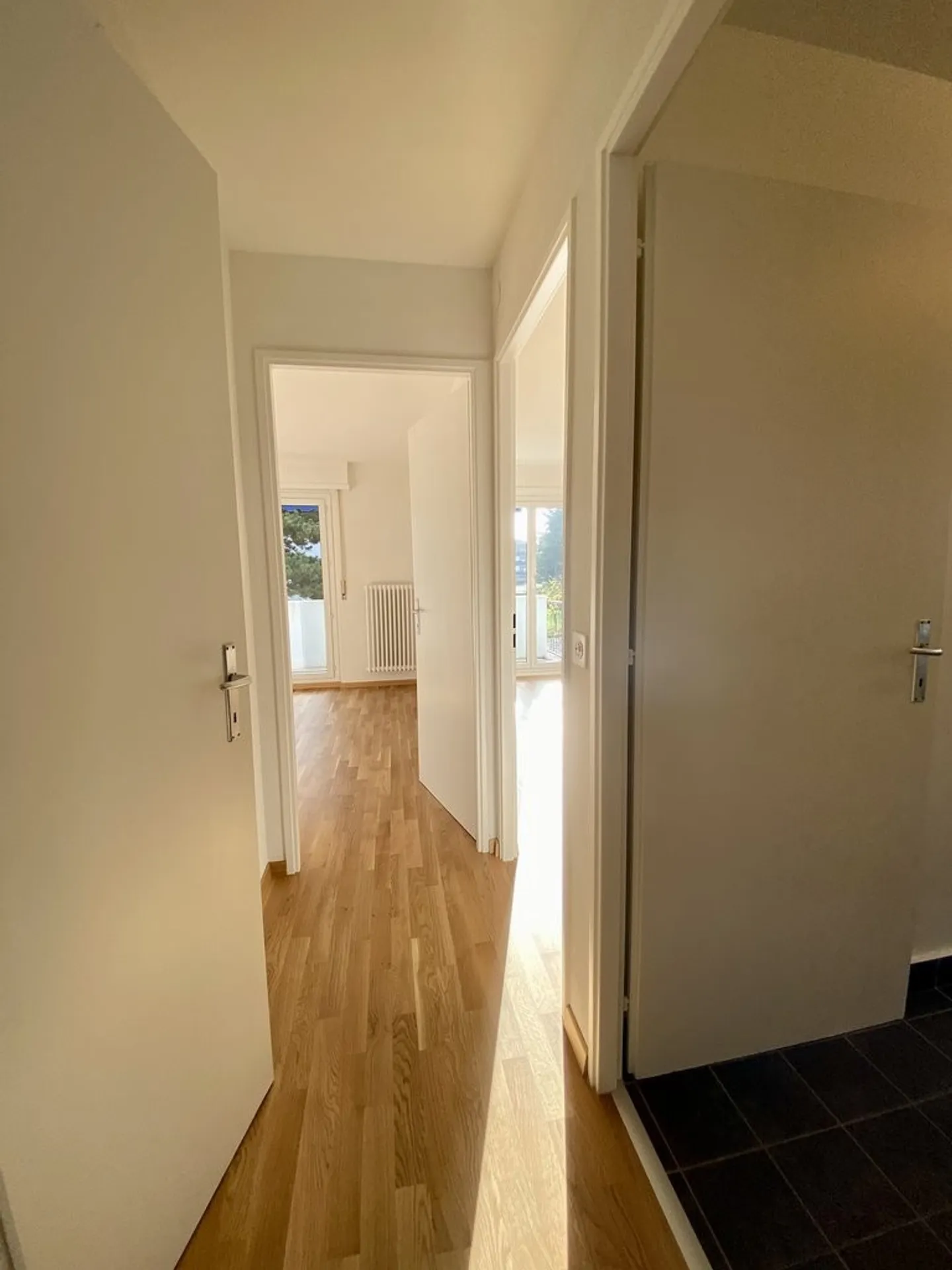 Zu ergreifen! Wunderschöne Wohnung in der Nähe der Autobahnen! - Foto 2 von 6