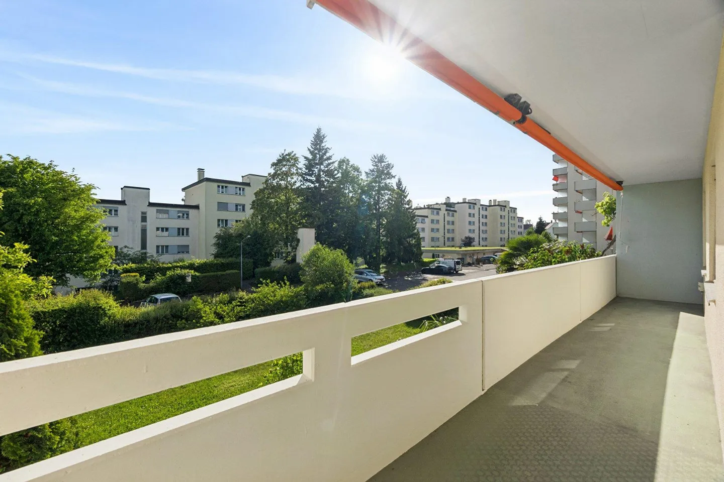 Espace pour idées – Appartement de 4,5 pièces avec potentiel à Zurich Seebach - Photo 7 sur 15