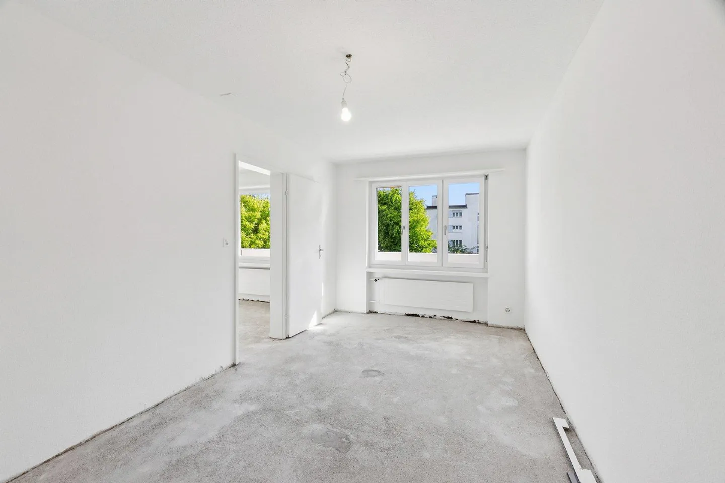 Espace pour idées – Appartement de 4,5 pièces avec potentiel à Zurich Seebach - Photo 9 sur 15