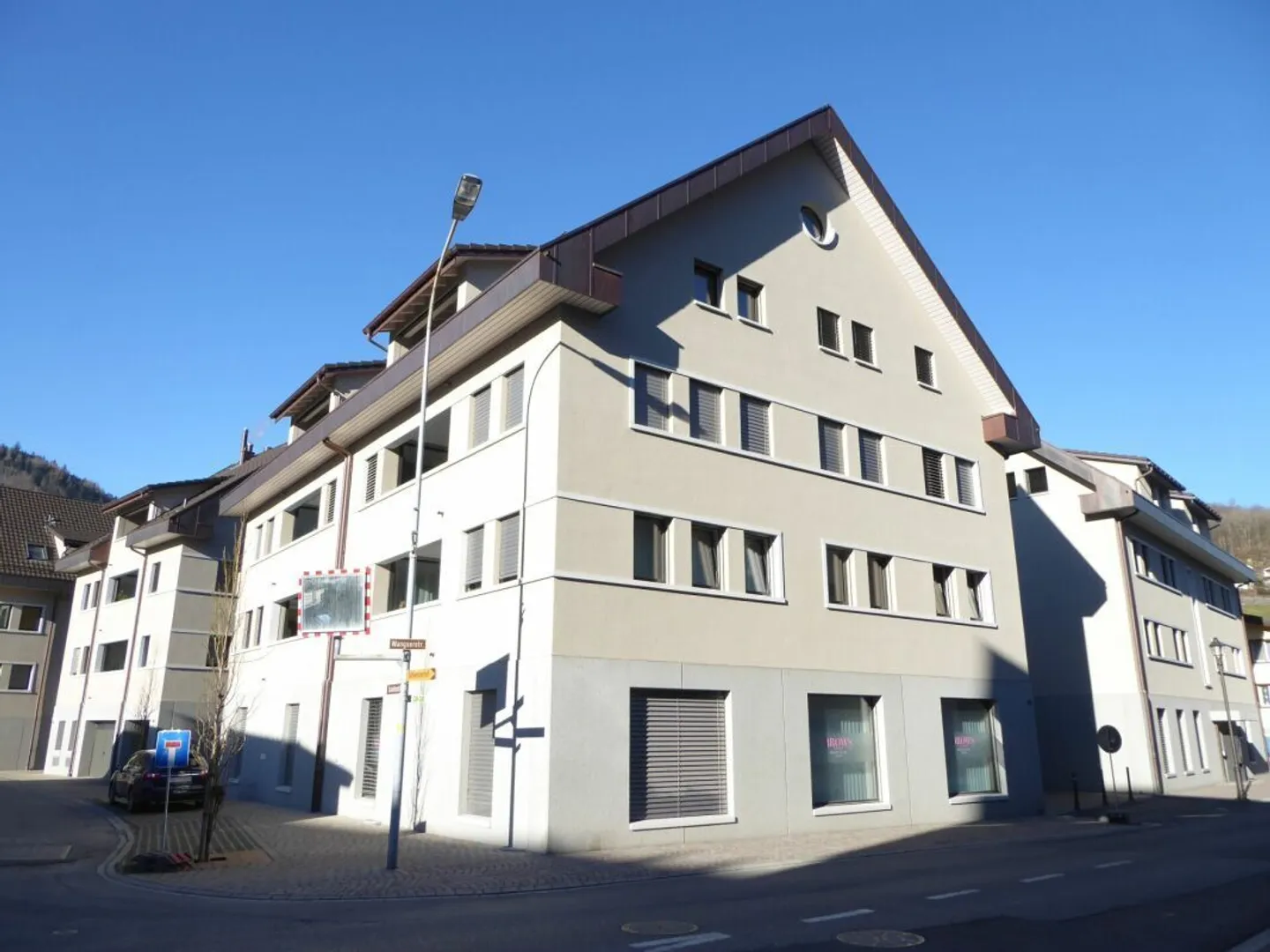 vielseitig nutzbare Gewerbefläche im Zentrum von Mels - Foto 1 von 10
