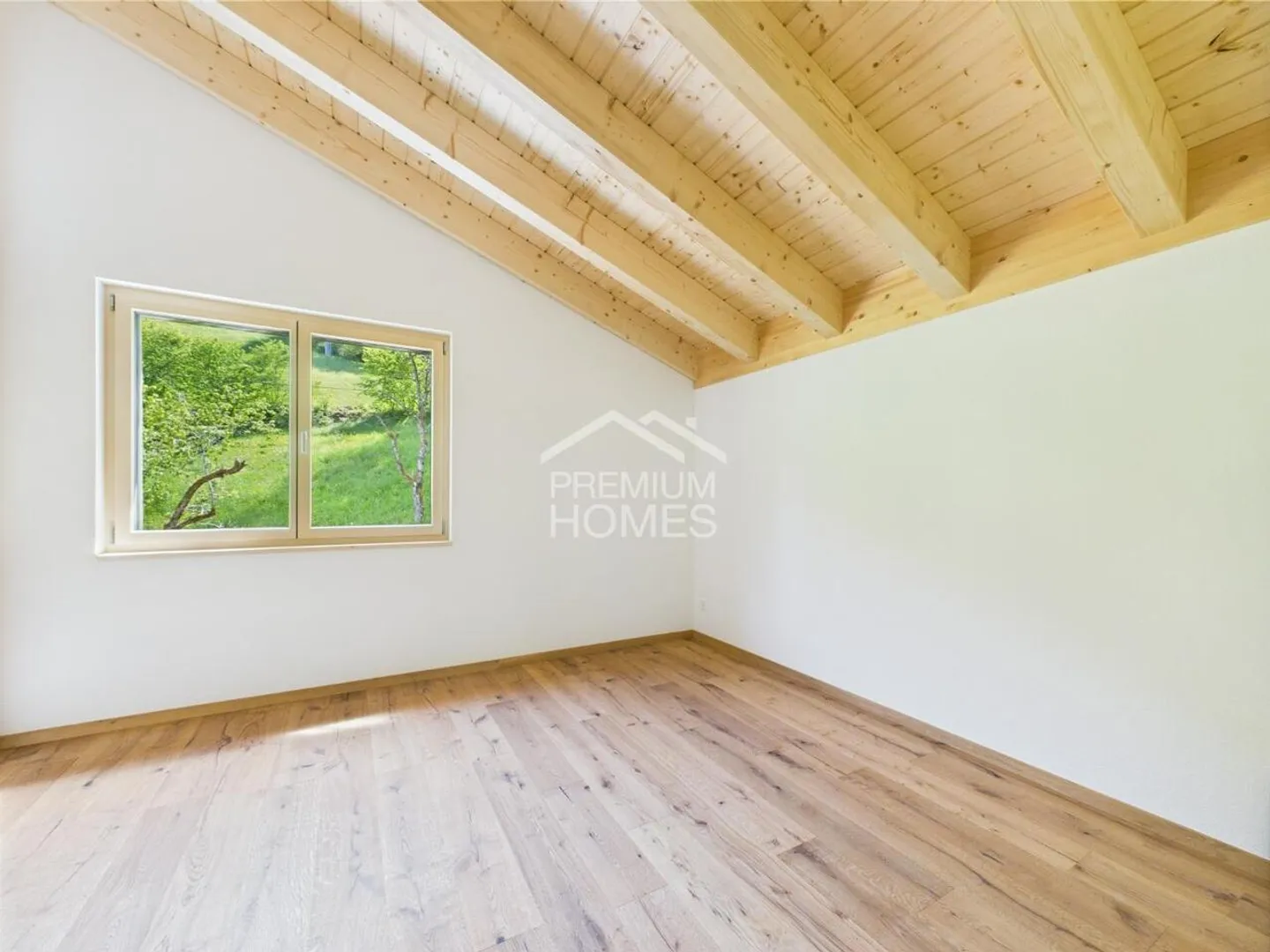 Turnkey Ready to Move In Top Quality at a Good Price - Photo 10 of 13