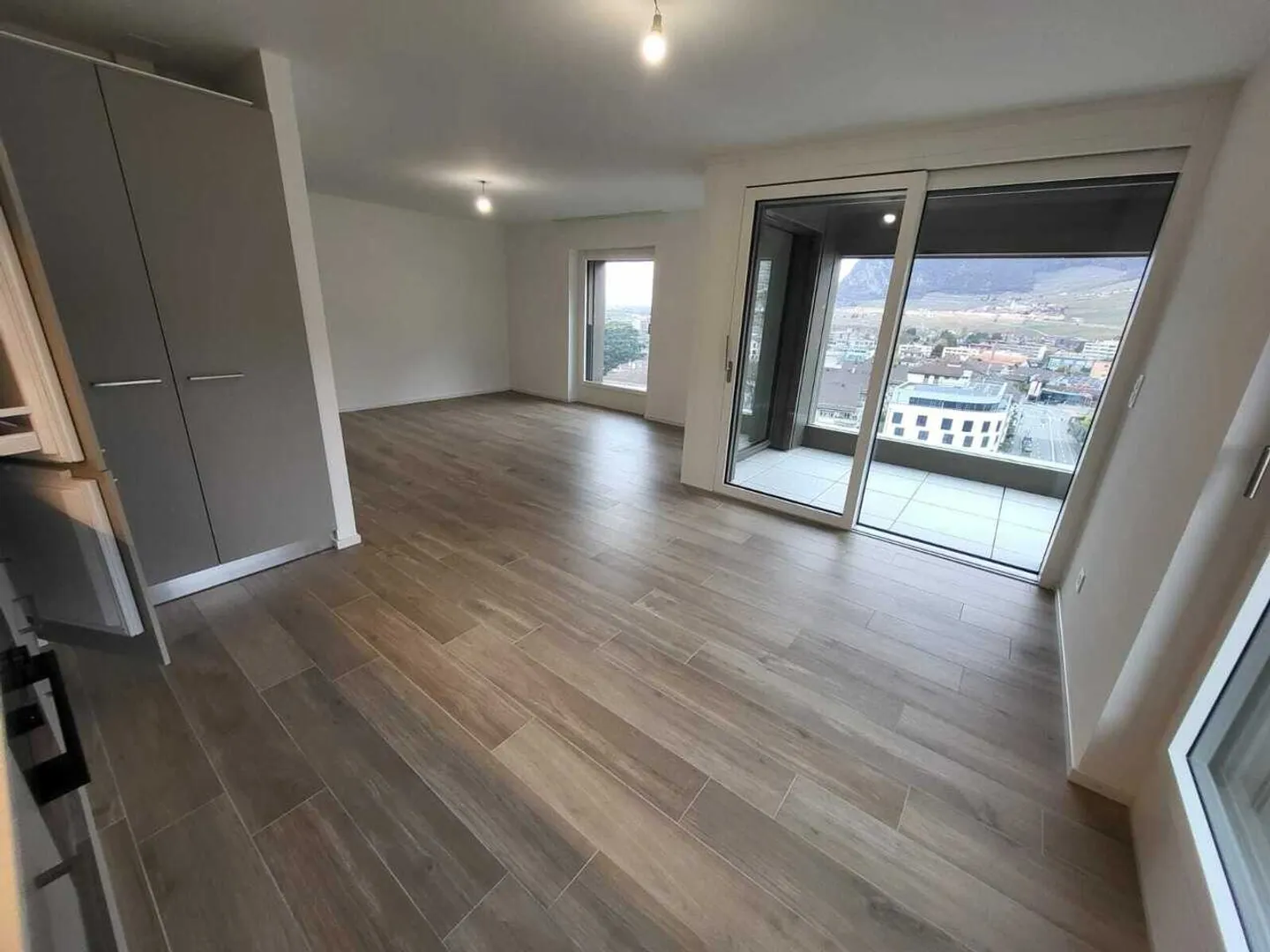 Margencel - 2.5-Room Apartment on the 4th Floor - Photo 5 of 15