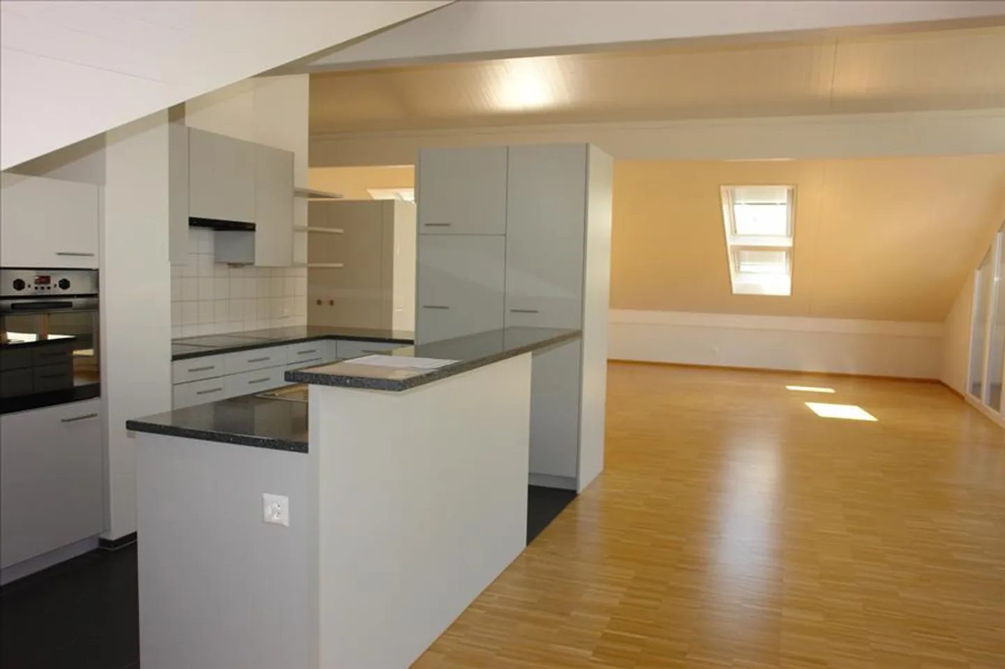 Appartement à louer - Photo 3 sur 13