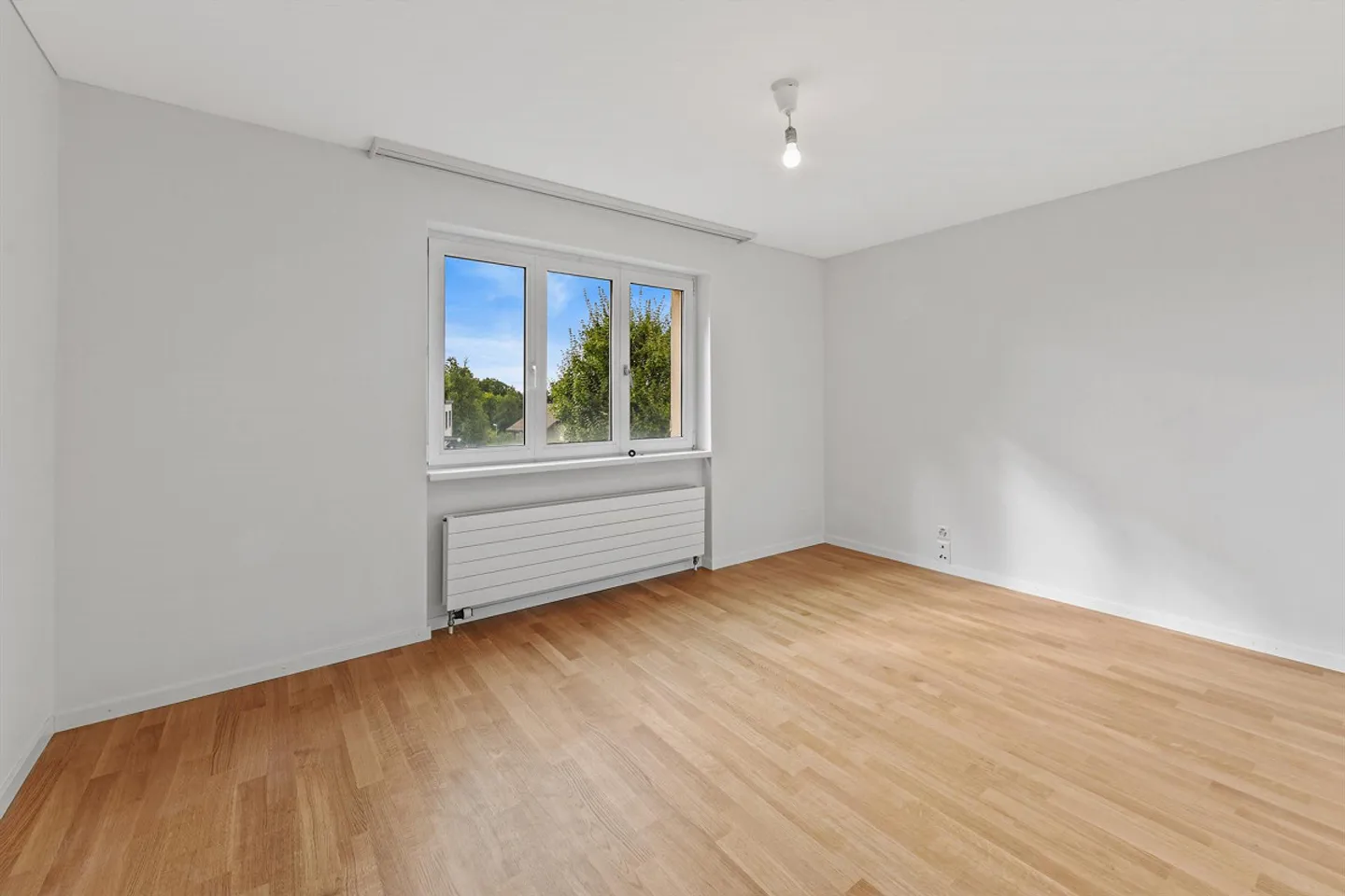 Bel appartement lumineux de 3,5 pièces dans un quartier résidentiel privilégié - Photo 7 sur 10