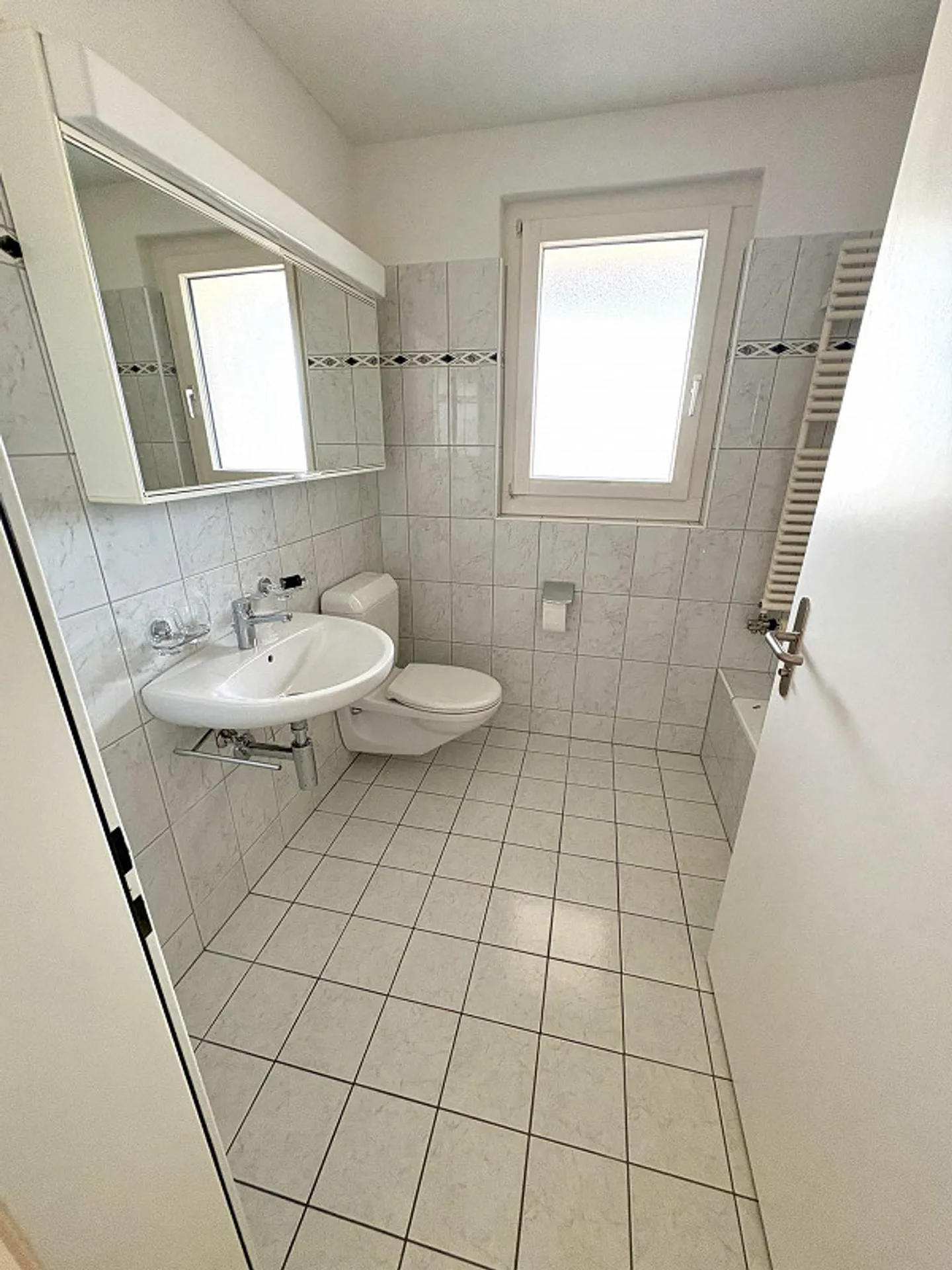 Appartement 3.5 pièces sympathique près de la gare au centre d'Uzwil - Photo 6 sur 10