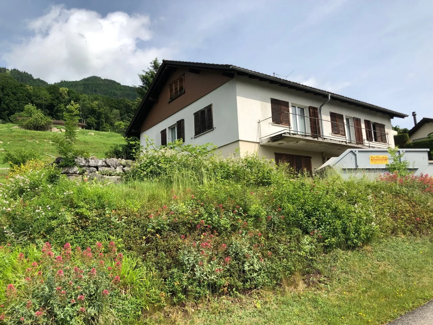 Charming Detached House with Potential - Photo 2 of 6