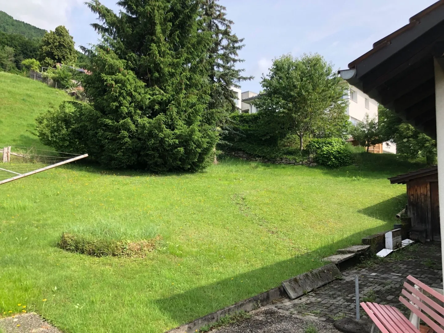 Charming Detached House with Potential - Photo 4 of 6