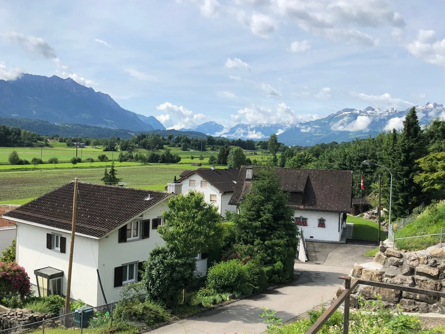 Charming Detached House with Potential - Photo 6 of 6