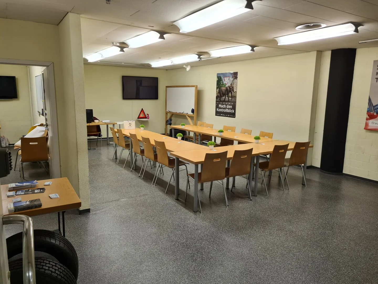 Espace de vente au City Märt Aarau 1er sous-sol - Photo 3 sur 6