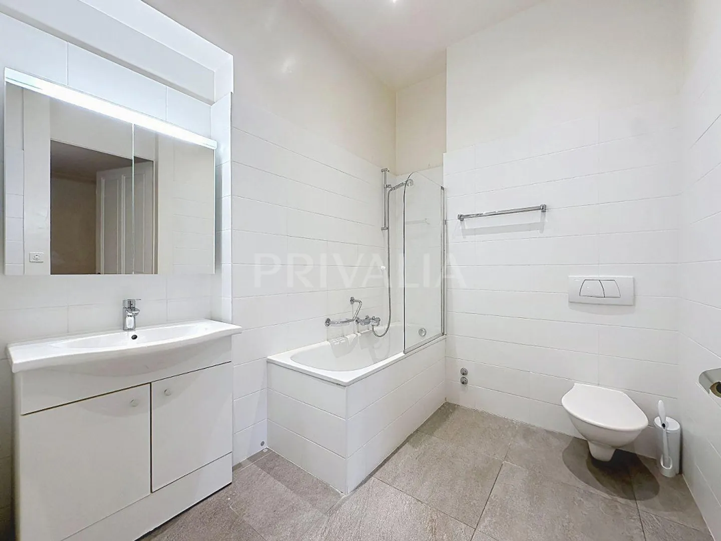 Appartamento di prestigio in un bel palazzo nel centro città - Foto 4 di 6