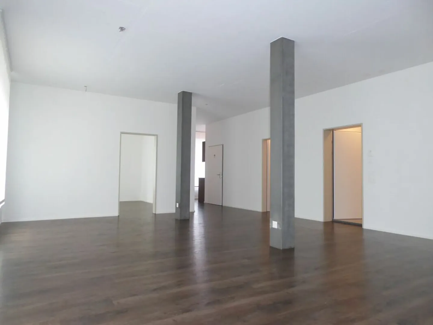 vielseitig nutzbare Gewerbefläche im Zentrum von Mels - Foto 3 von 10